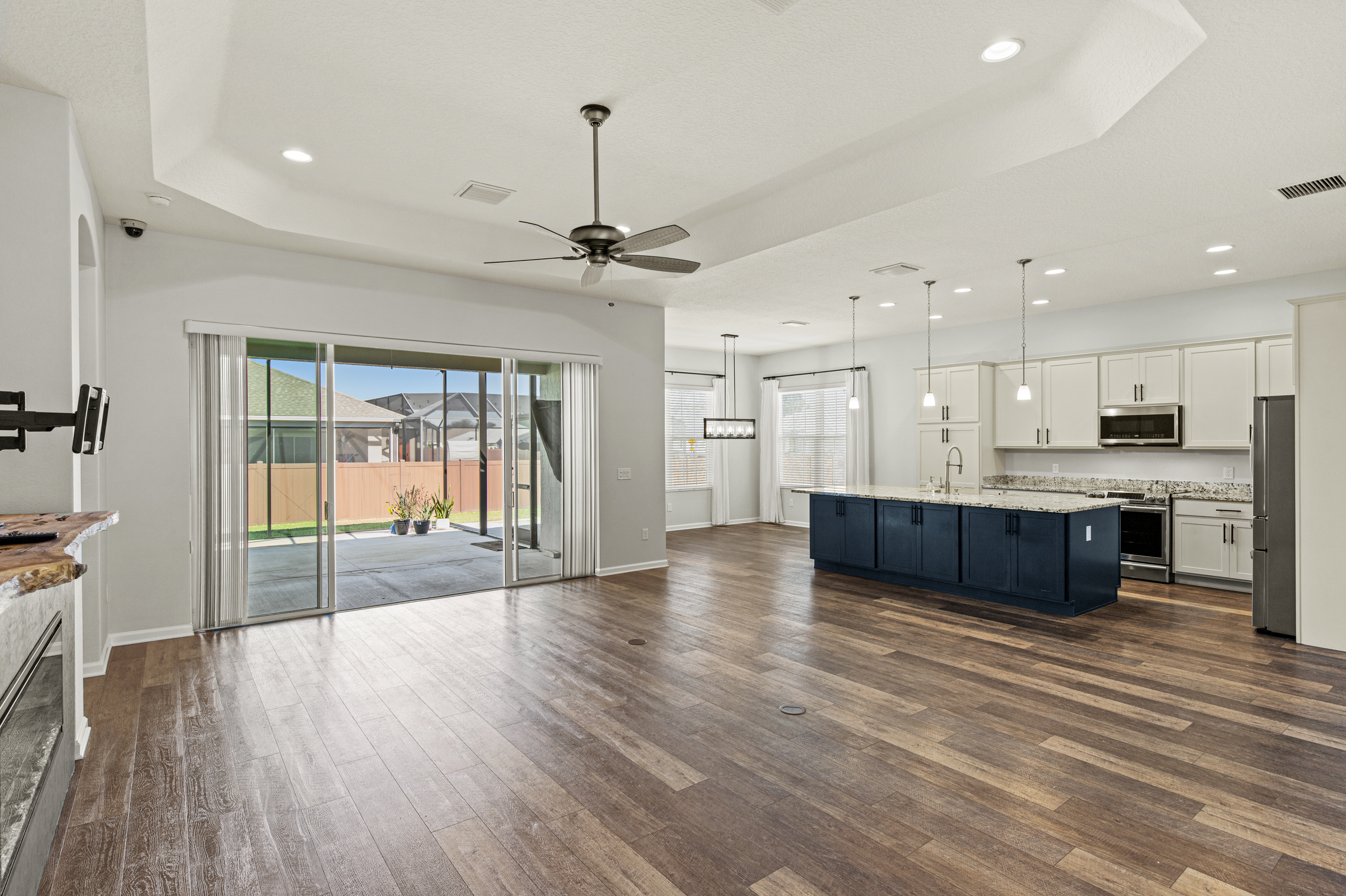 Oxford, Florida, 34484, United States, 3 Bedrooms Bedrooms, ,2 BathroomsBathrooms,Residential,For Sale,1989901