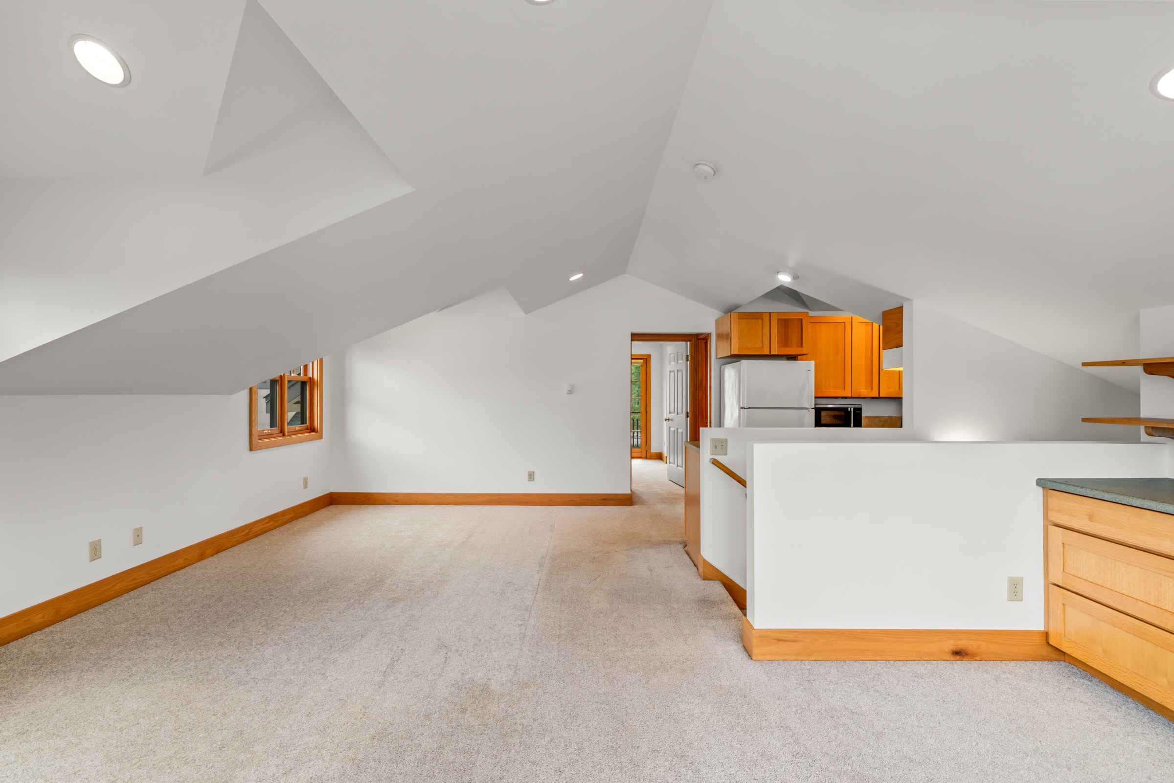  Charming Downtown Bungalow - 物件實景