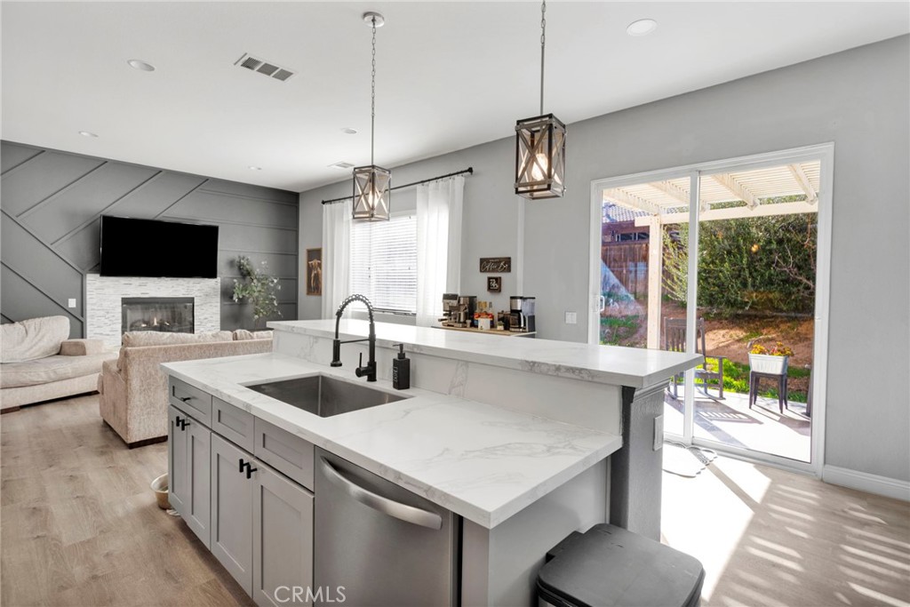 Hesperia, California, 92344, United States, 5 Bedrooms Bedrooms, ,4 BathroomsBathrooms,Residential,For Sale,2010754