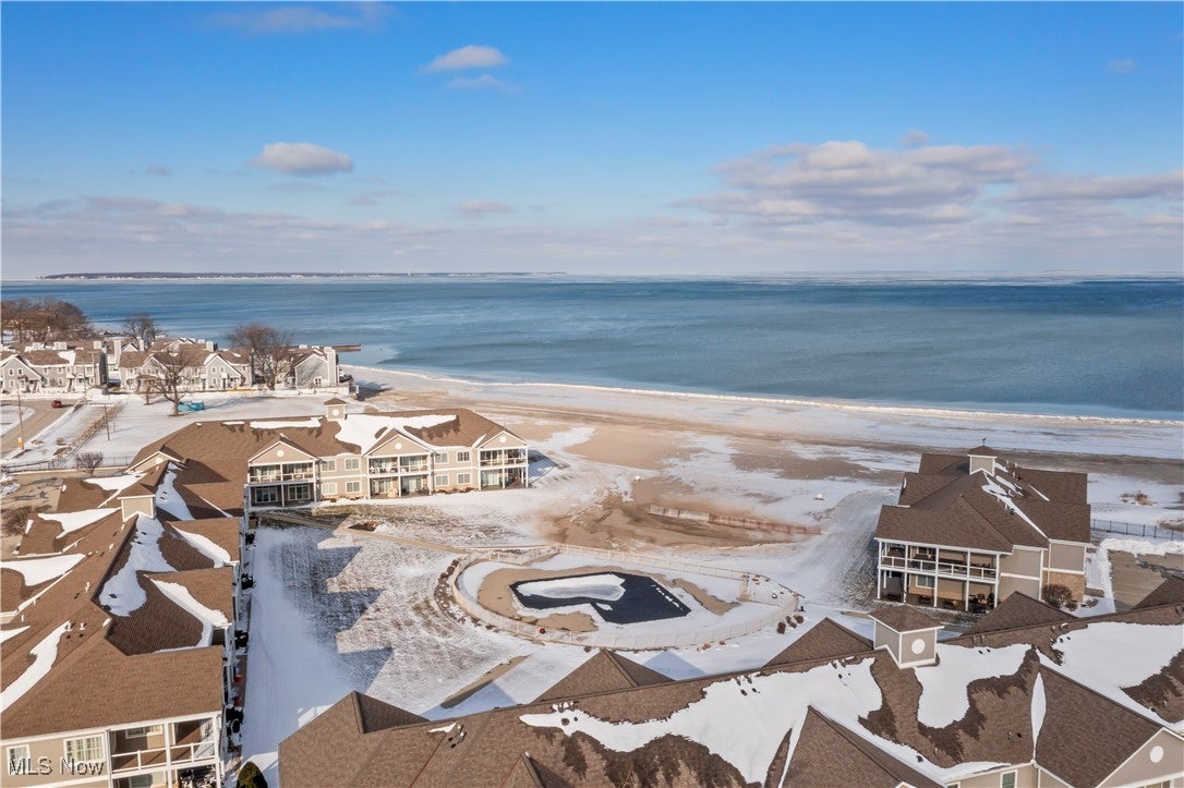 Port Clinton, Ohio, 43452, United States, 2 Bedrooms Bedrooms, ,2 BathroomsBathrooms,Residential,For Sale,2011320