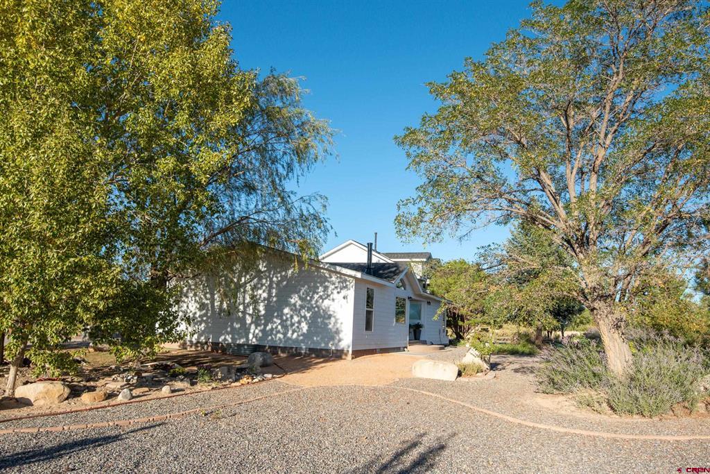 Montrose, Colorado, 81401, United States, 4 Bedrooms Bedrooms, ,3 BathroomsBathrooms,Residential,For Sale,1976353