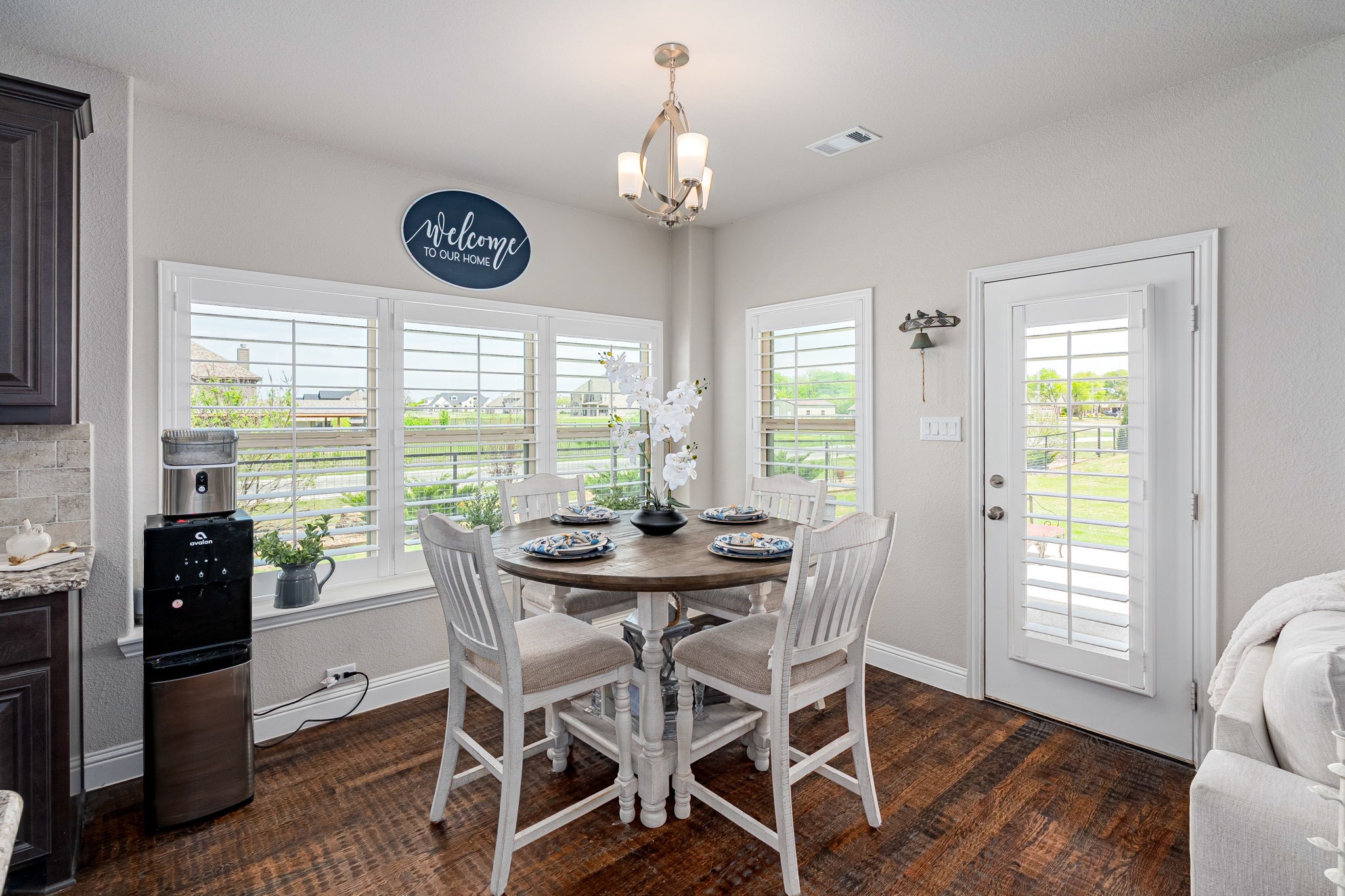Van Alstyne, Texas, 75495, United States, 4 Bedrooms Bedrooms, ,4 BathroomsBathrooms,Residential,For Sale,1874431