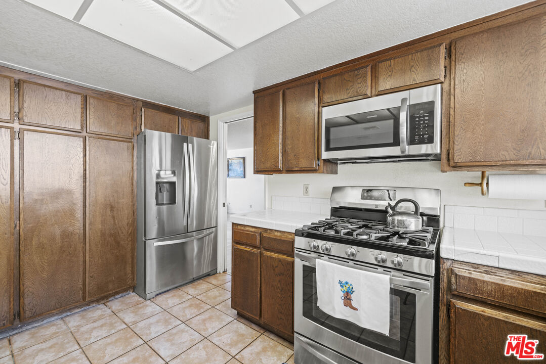 Acton, California, 93510, United States, 4 Bedrooms Bedrooms, ,3 BathroomsBathrooms,Residential,For Sale,1897411