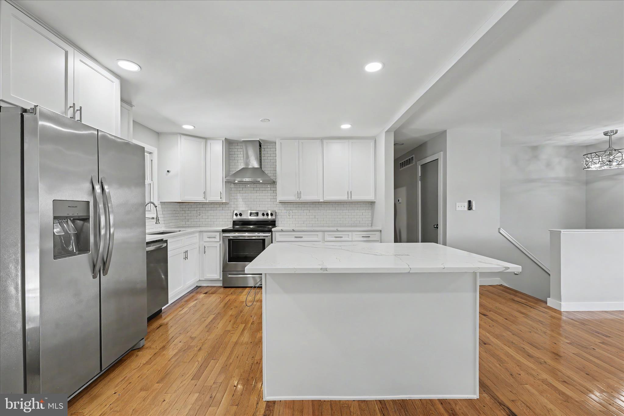 Linthicum Heights, Maryland, 21090, United States, 5 Bedrooms Bedrooms, ,3 BathroomsBathrooms,Residential,For Sale,2048569