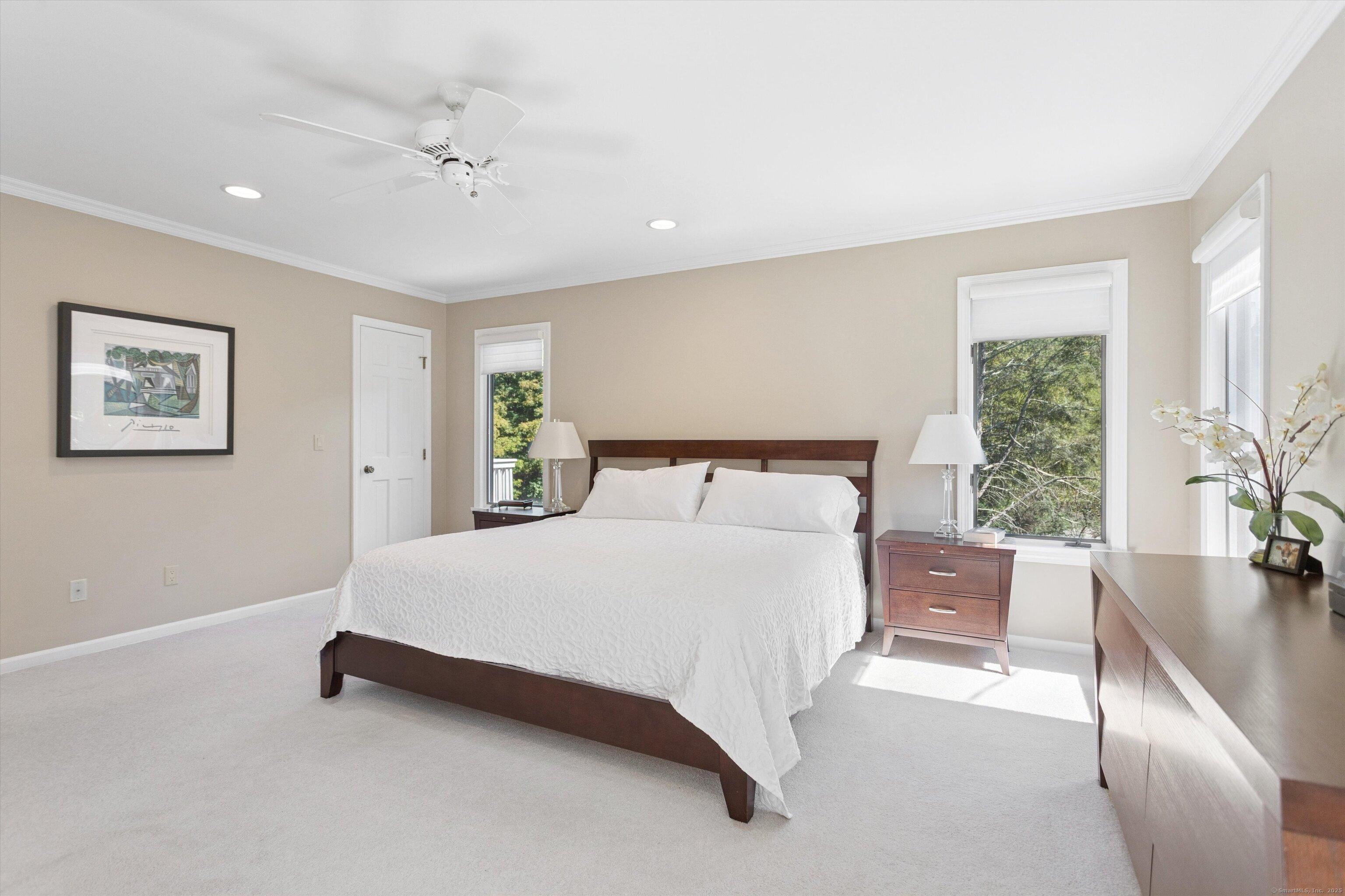 Stamford, Connecticut, 06903, United States, 5 Bedrooms Bedrooms, ,5 BathroomsBathrooms,Residential,For Sale,1976507