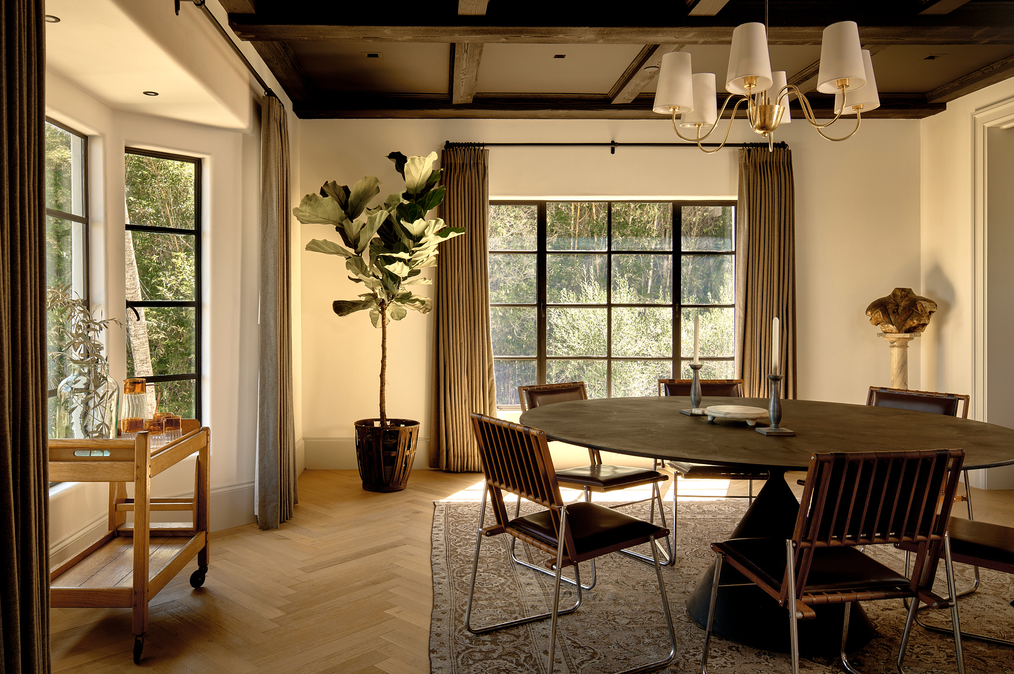  701 Nimes Rd - 物件實景