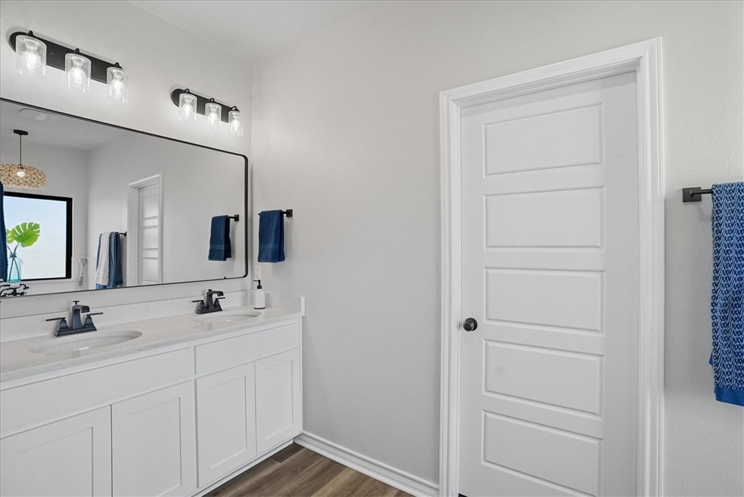 Alice, Texas, 78332, United States, 3 Bedrooms Bedrooms, ,2 BathroomsBathrooms,Residential,For Sale,1995593