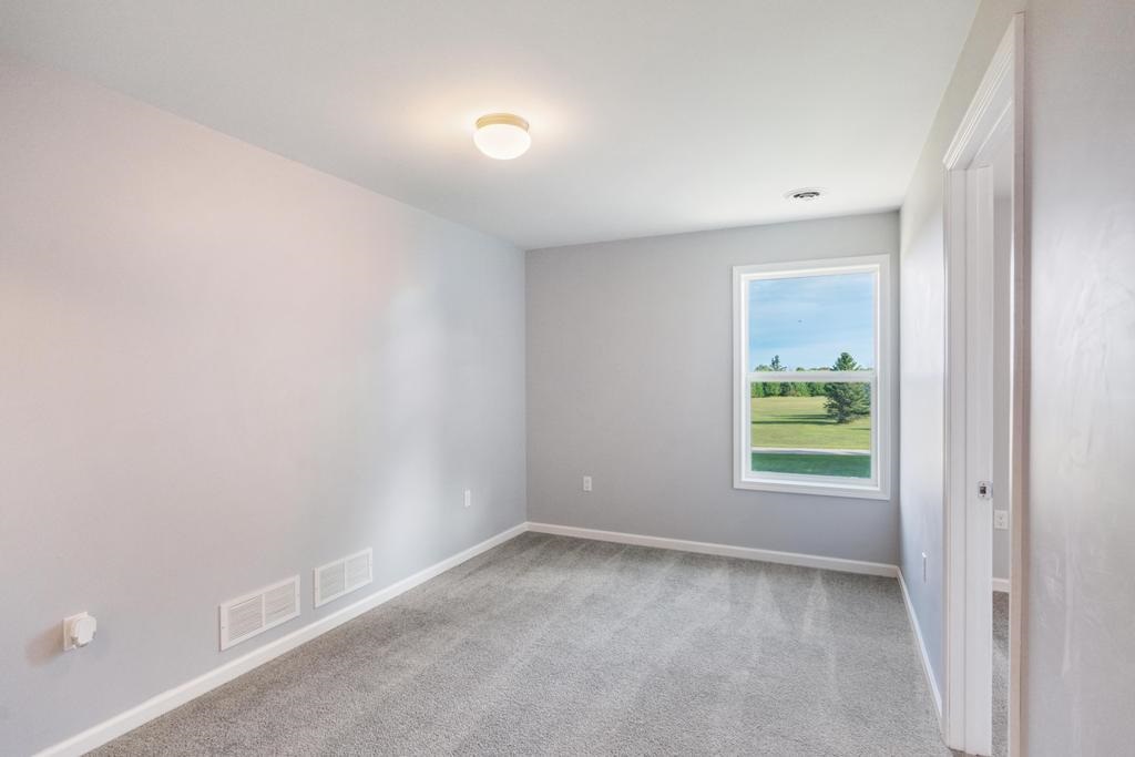 Charlevoix, Michigan, 49720, United States, 5 Bedrooms Bedrooms, ,3 BathroomsBathrooms,Residential,For Sale,1916924