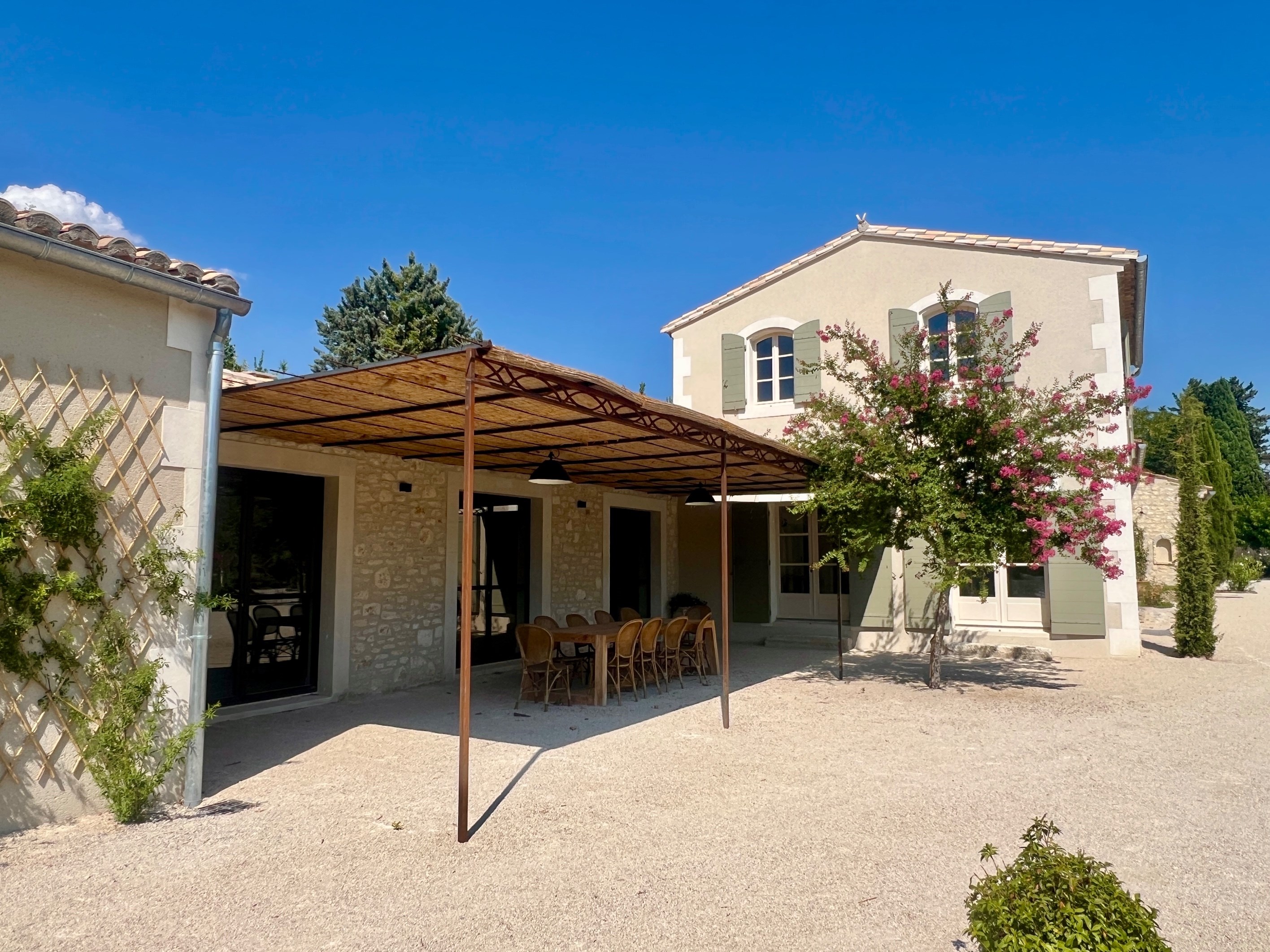  Exclusive listing. Saint Rémy de Provence, superb renovated property located 5 … - 物件實景
