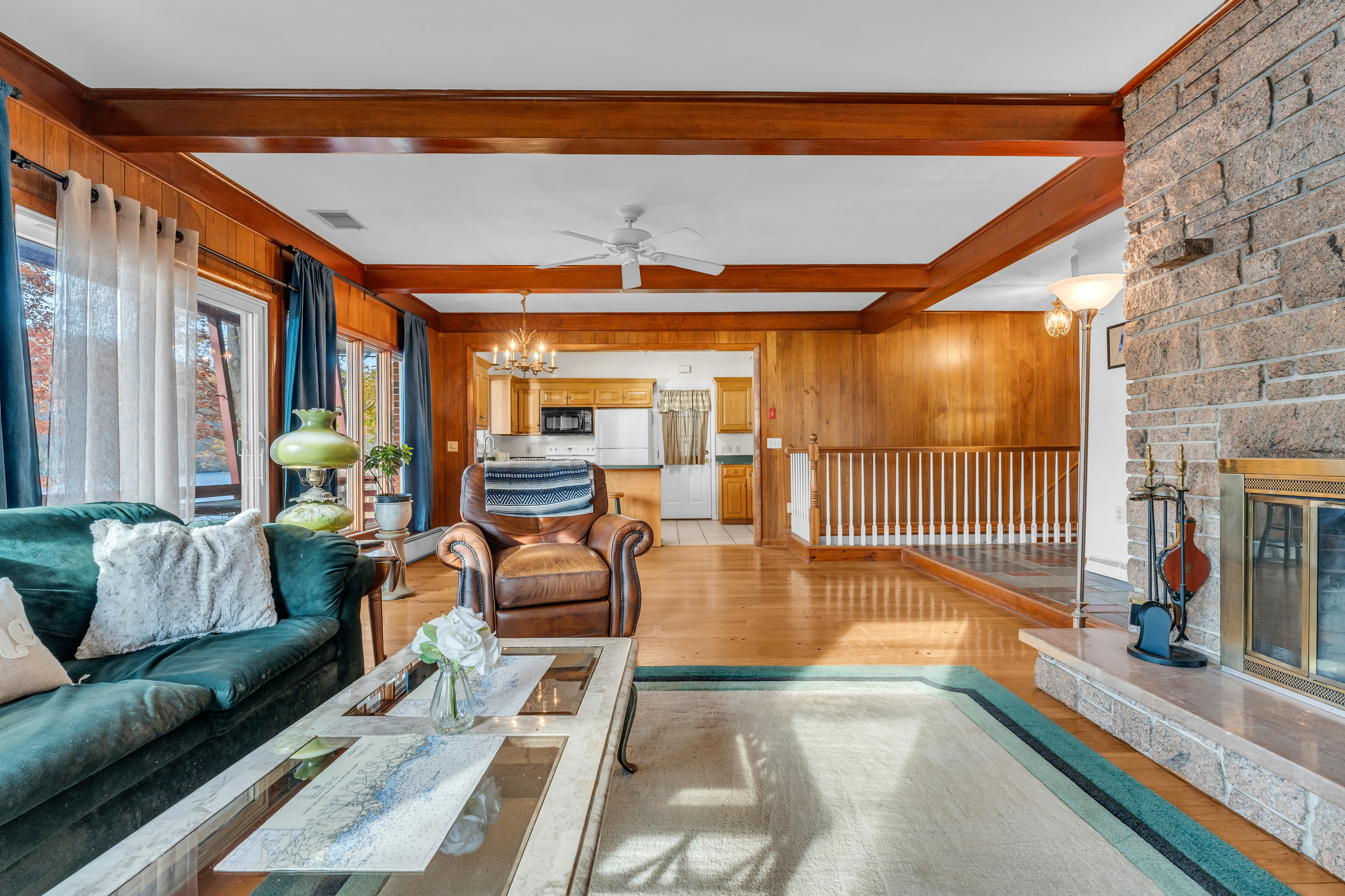 Guilford, Connecticut, 06437, United States, 3 Bedrooms Bedrooms, ,2 BathroomsBathrooms,Residential,For Sale,1994597