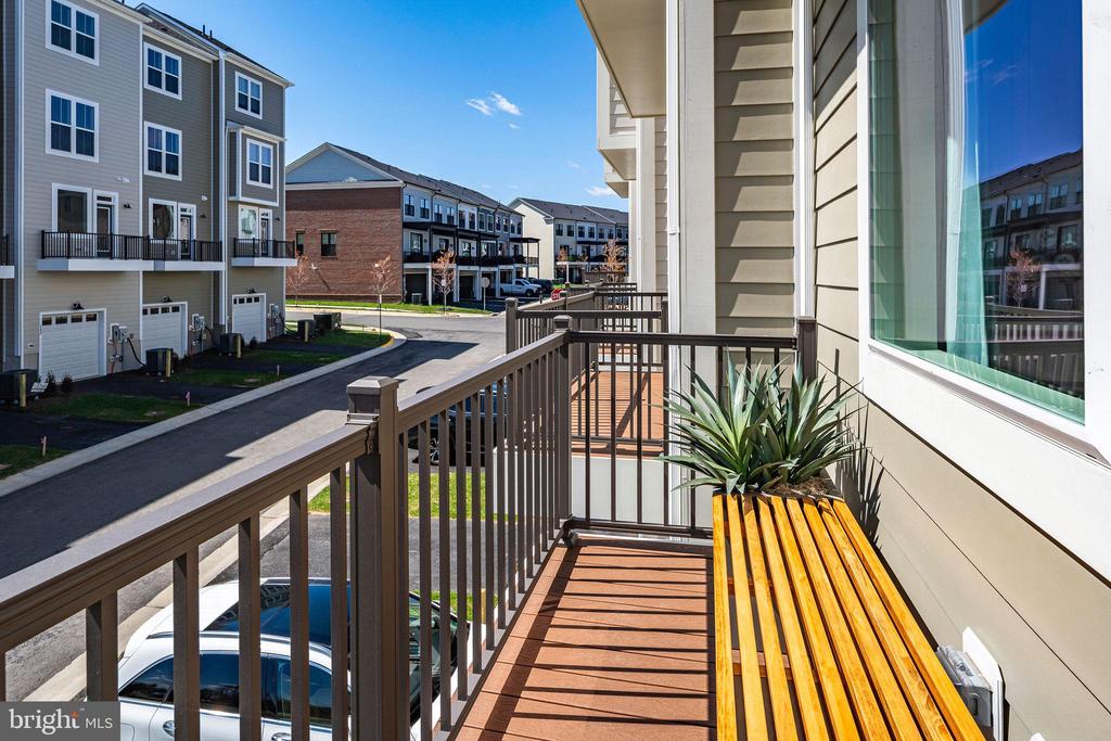 Woodbridge, Virginia, 22191, United States, 3 Bedrooms Bedrooms, ,4 BathroomsBathrooms,Residential,For Sale,2038966