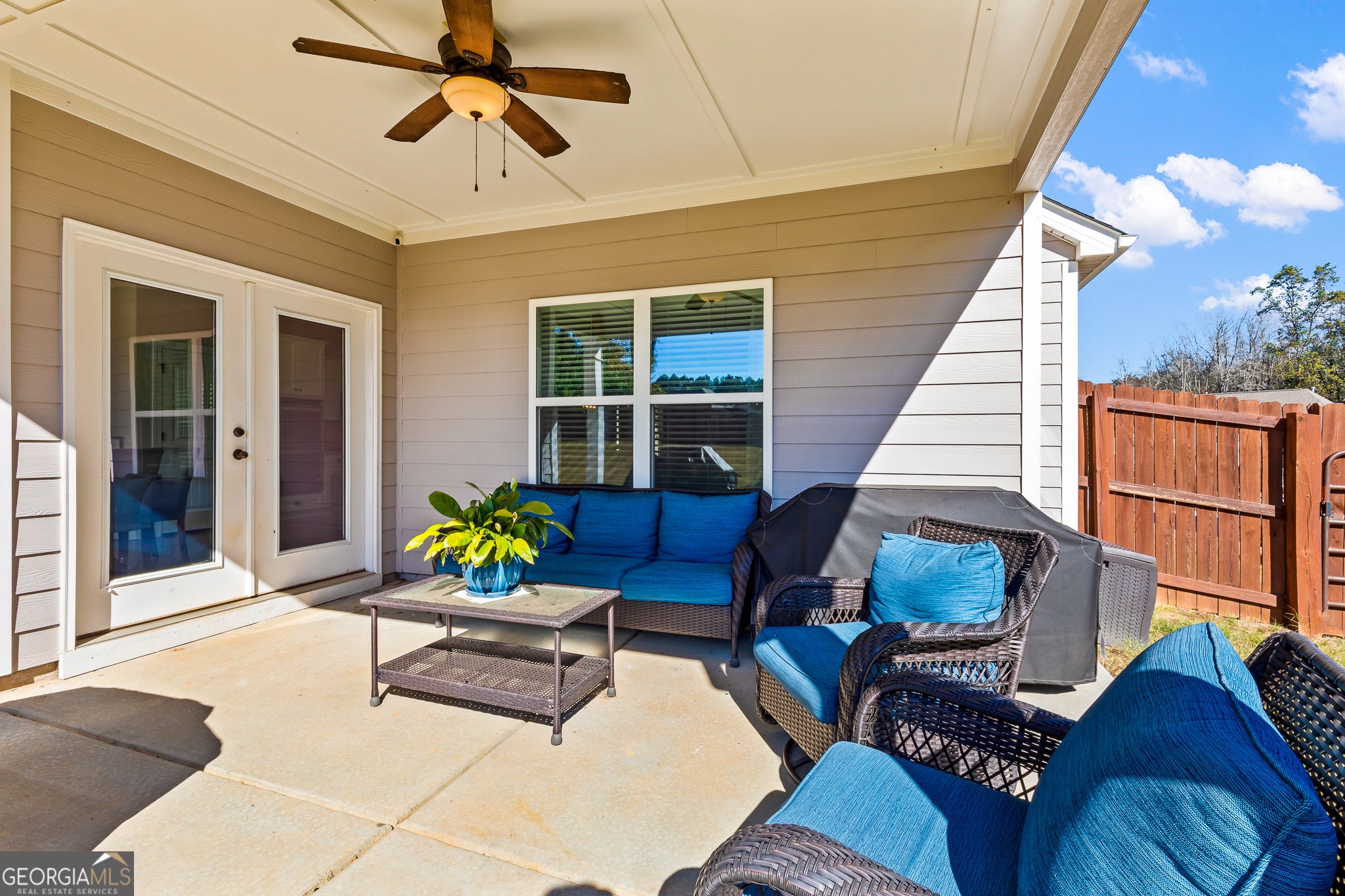 Senoia, Georgia, 30276, United States, 4 Bedrooms Bedrooms, ,3 BathroomsBathrooms,Residential,For Sale,1990817