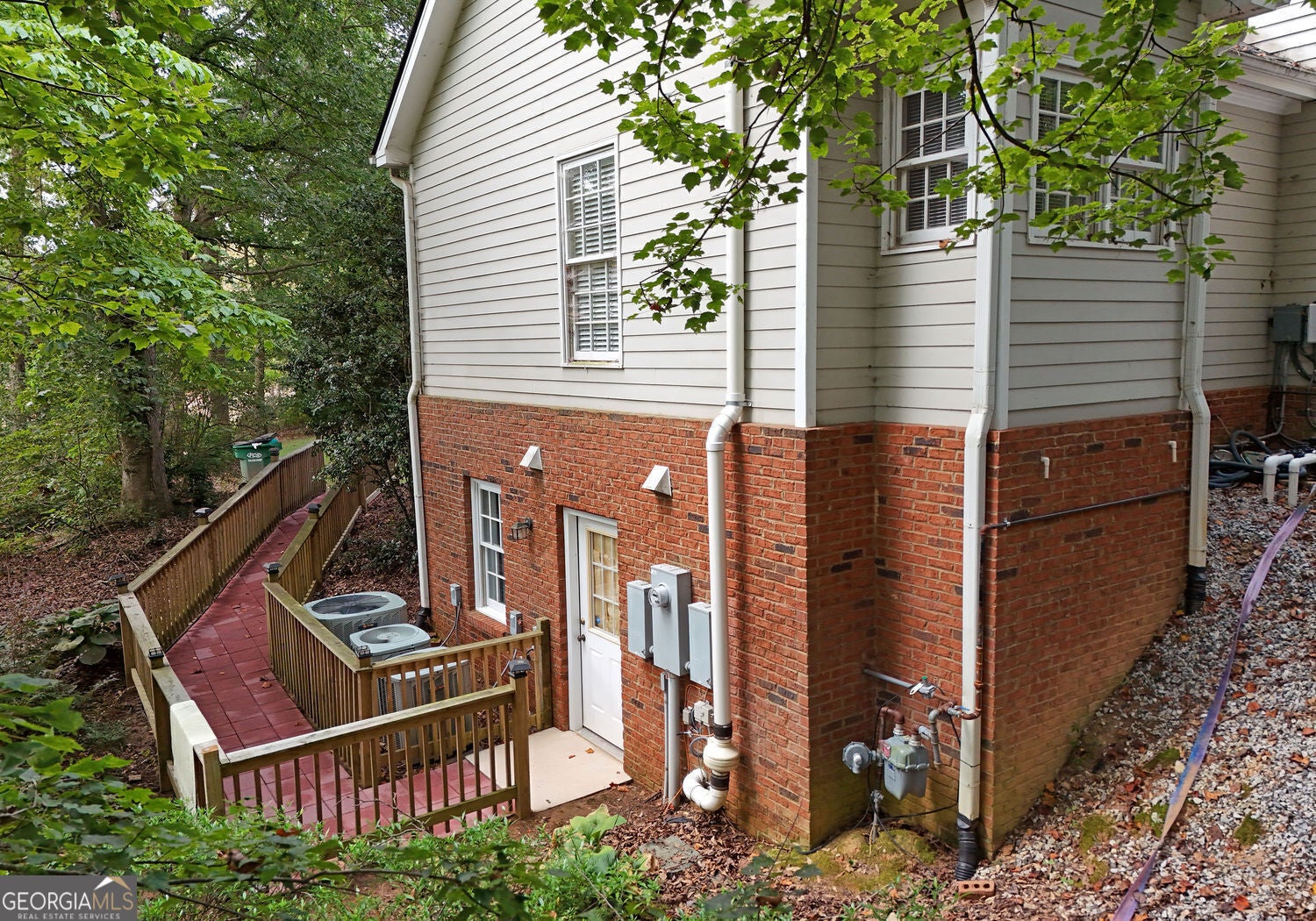 Toccoa, Georgia, 30577, United States, 6 Bedrooms Bedrooms, ,5 BathroomsBathrooms,Residential,For Sale,1899931