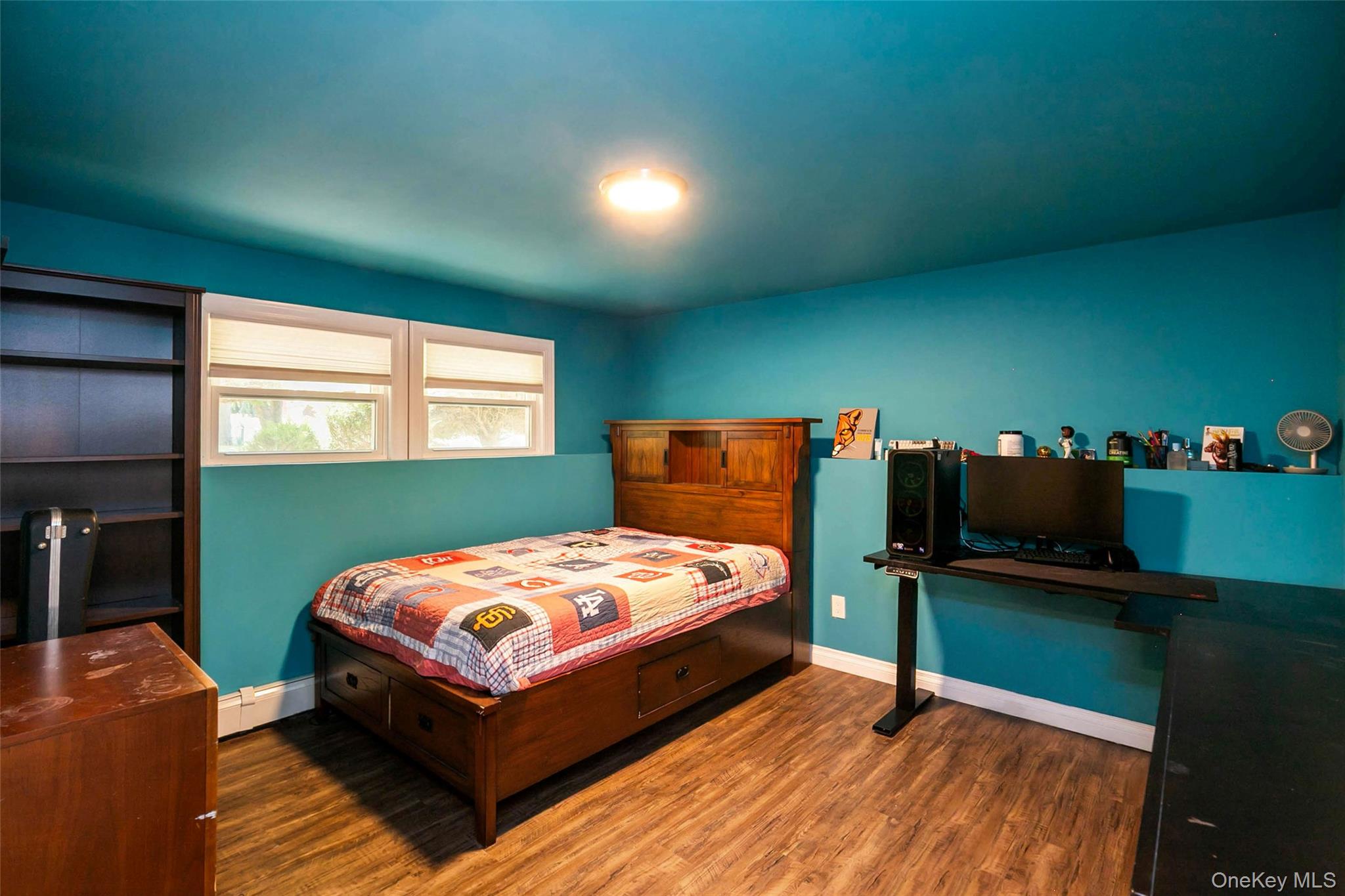 Commack, New York, 11725, United States, 6 Bedrooms Bedrooms, ,3 BathroomsBathrooms,Residential,For Sale,1917950