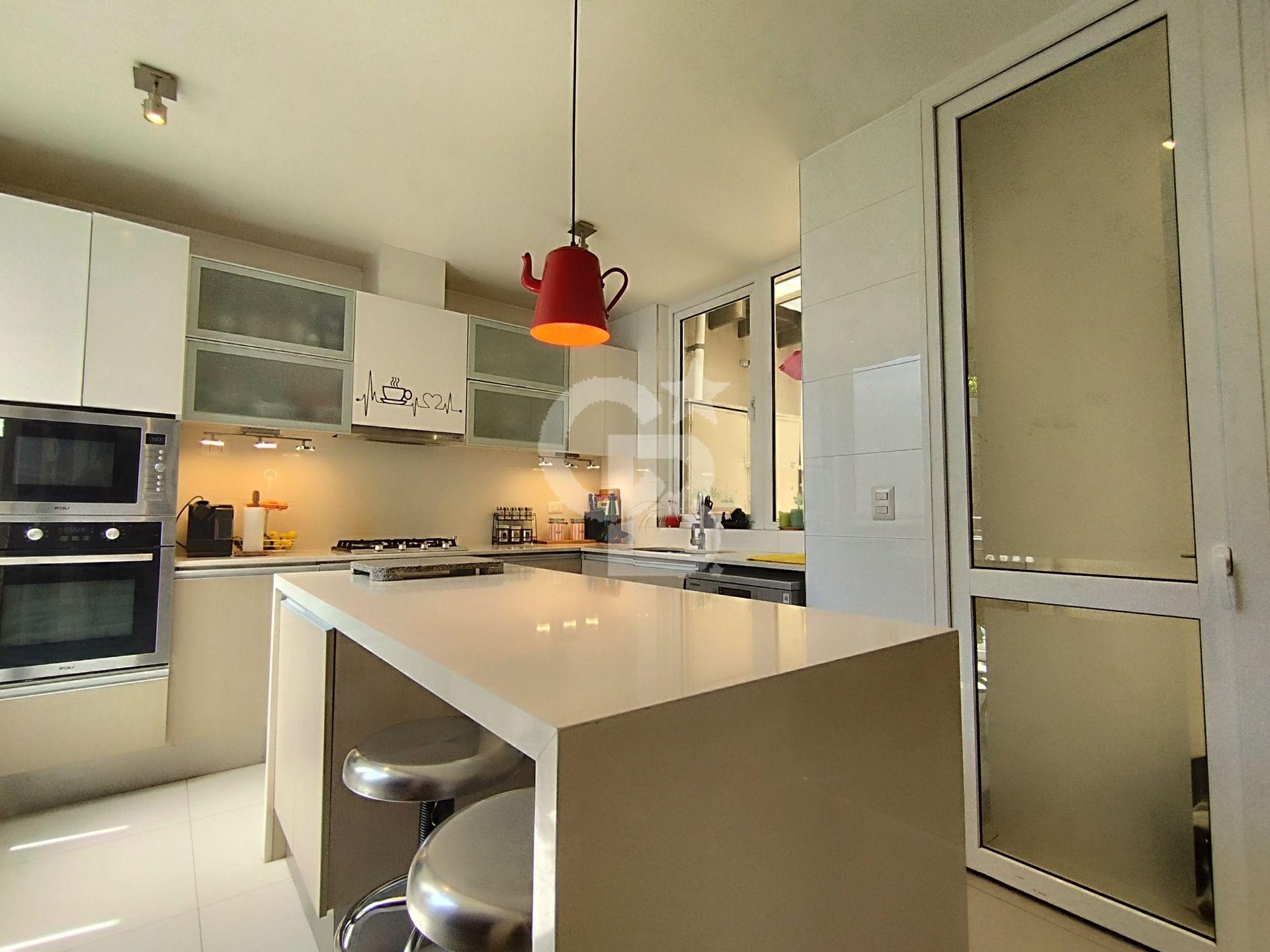 Colina, Chile, 5 Bedrooms Bedrooms, ,4 BathroomsBathrooms,Residential,For Sale,1998883