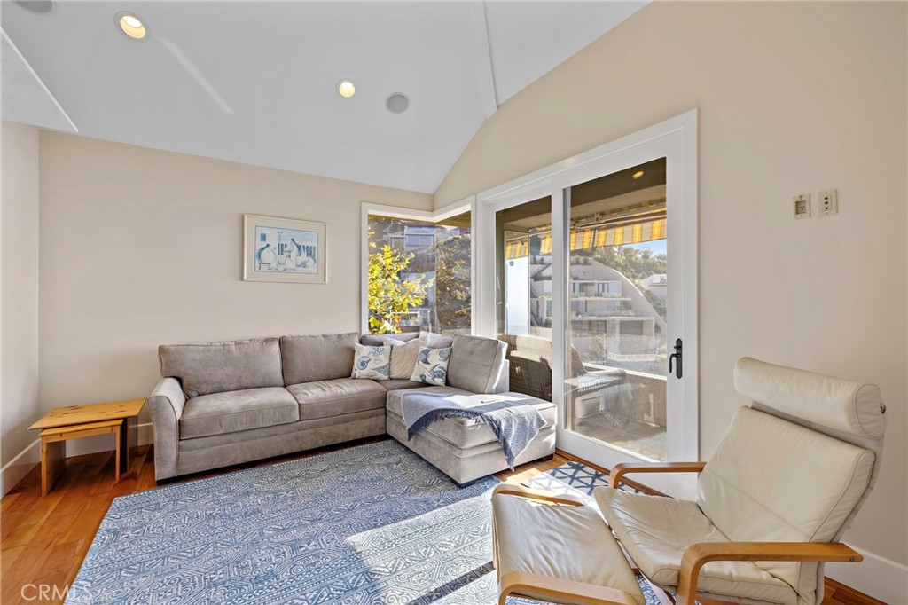 Laguna Beach, California, 92651, United States, 4 Bedrooms Bedrooms, ,5 BathroomsBathrooms,Residential,For Sale,2000559