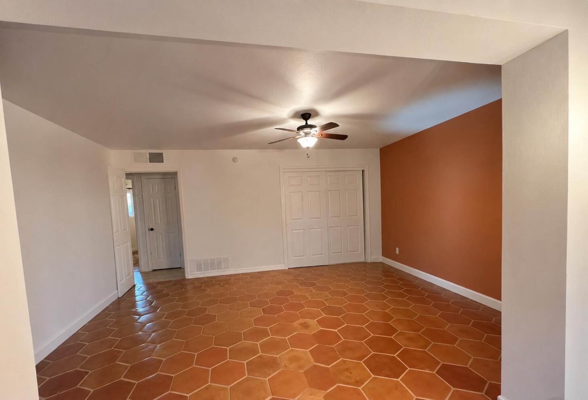  4431 N Swan Road, Tucson, AZ 85718 - 物件實景