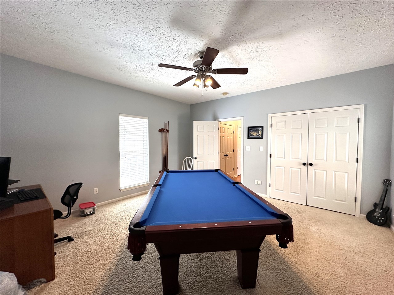 Bowling Green, Kentucky, 42104, United States, 5 Bedrooms Bedrooms, ,3 BathroomsBathrooms,Residential,For Sale,1907465
