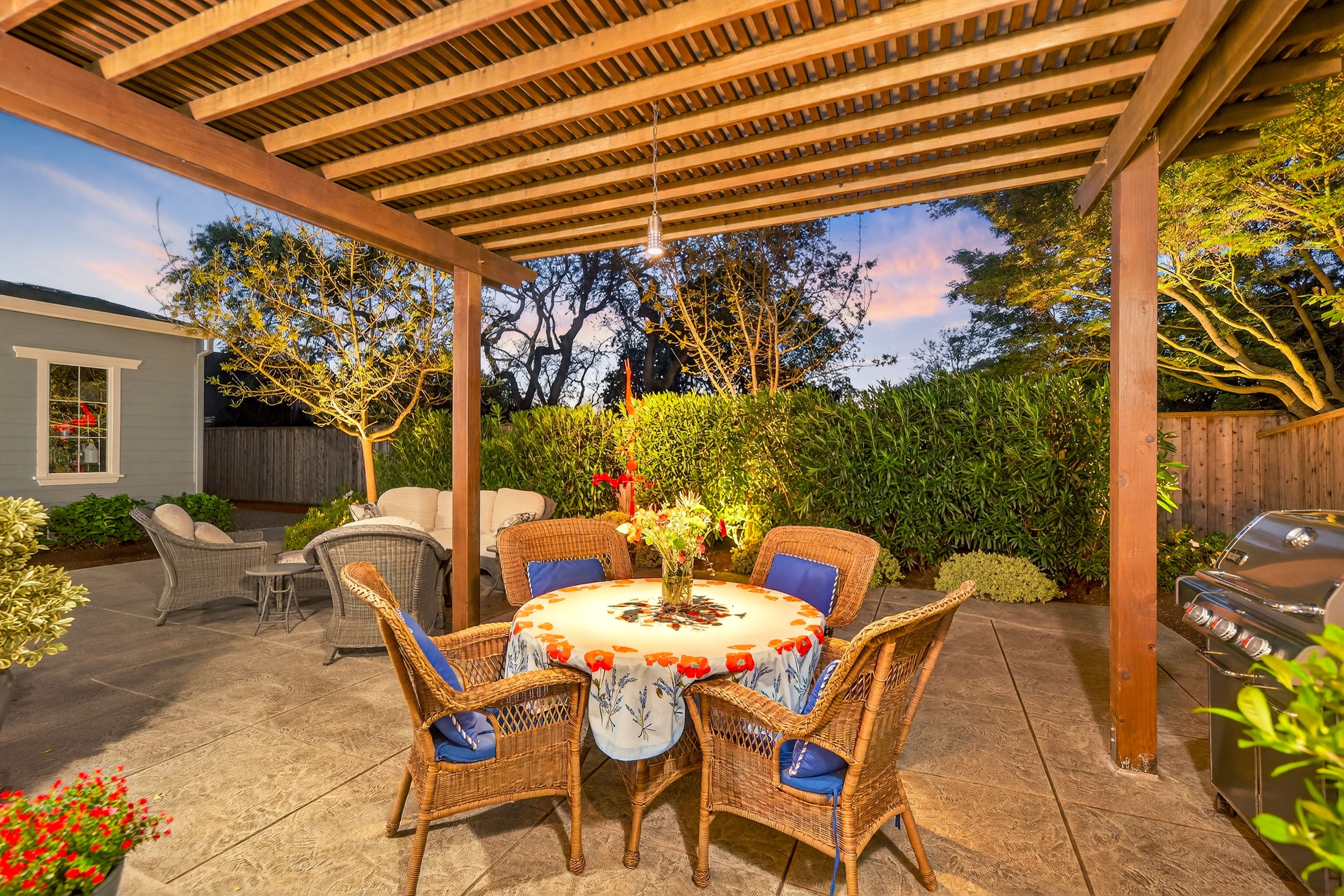  Eastside Living at Its Finest - 物件實景