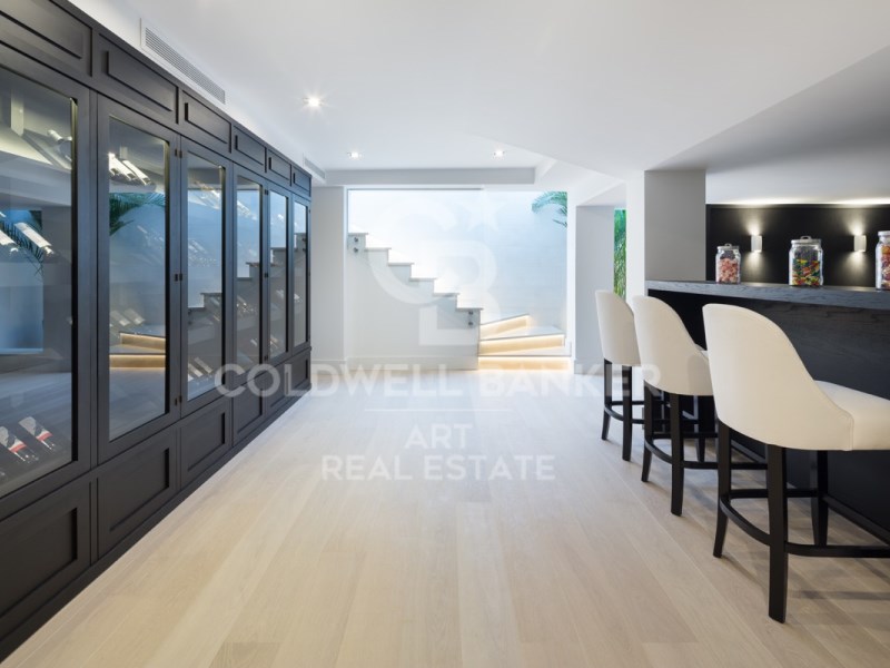 Marbella, Andalusia, ES, 5 Bedrooms Bedrooms, ,5 BathroomsBathrooms,Residential,For Sale,1901143