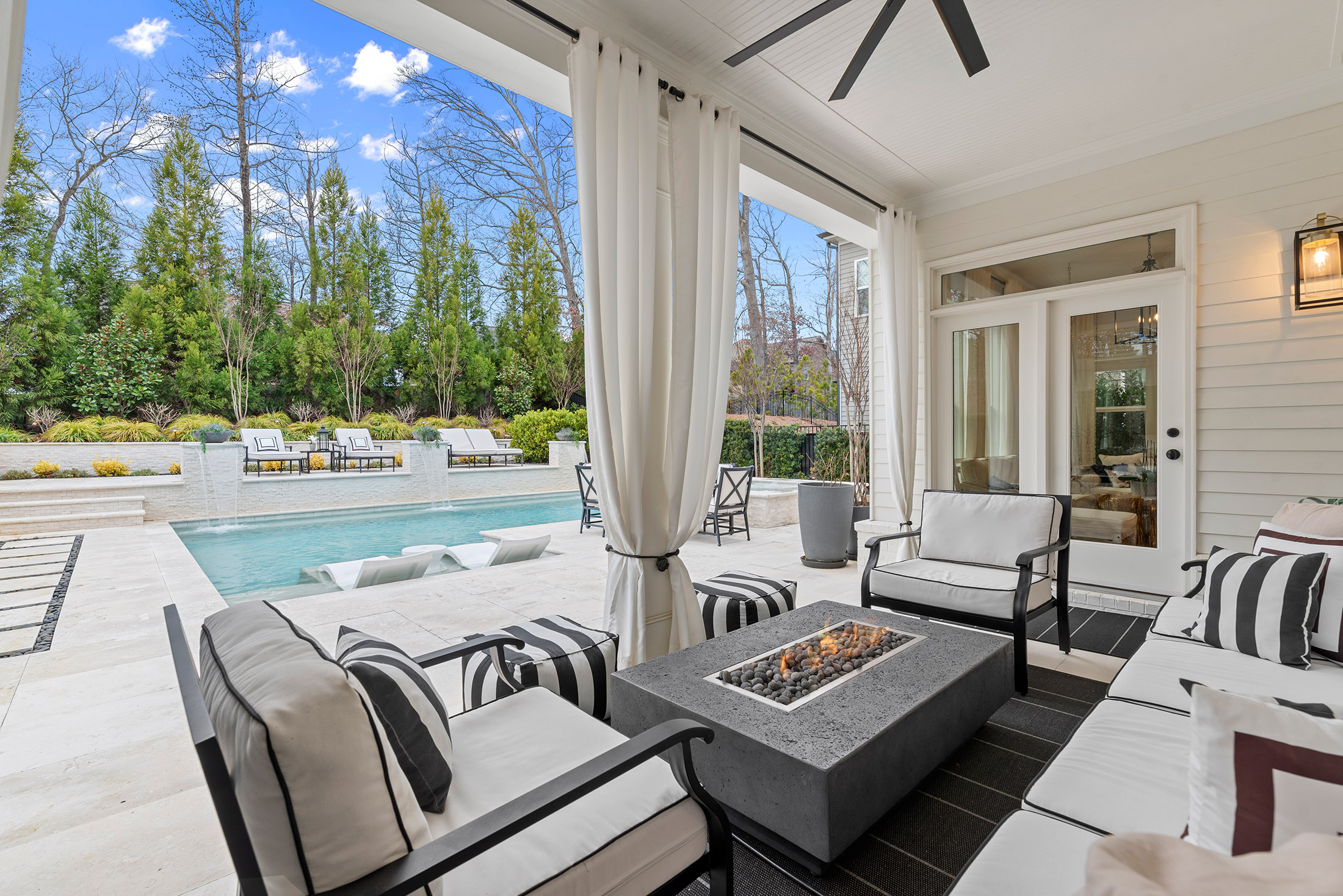  Exceptional Bellmoore Park Residence with Resort Amenities - 物件實景