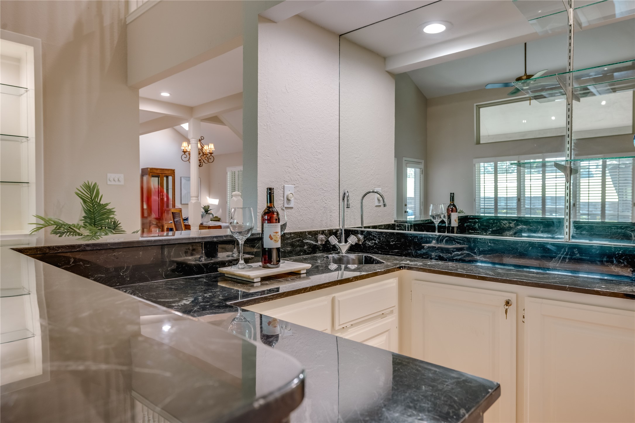 Fort Worth, Texas, 76116, United States, 4 Bedrooms Bedrooms, ,4 BathroomsBathrooms,Residential,For Sale,1926062