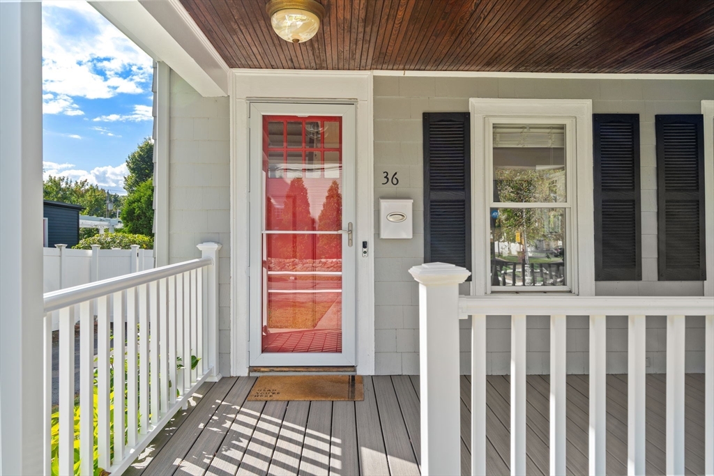 Milton, Massachusetts, 02186, United States, 3 Bedrooms Bedrooms, ,1 BathroomBathrooms,Residential,For Sale,1939202