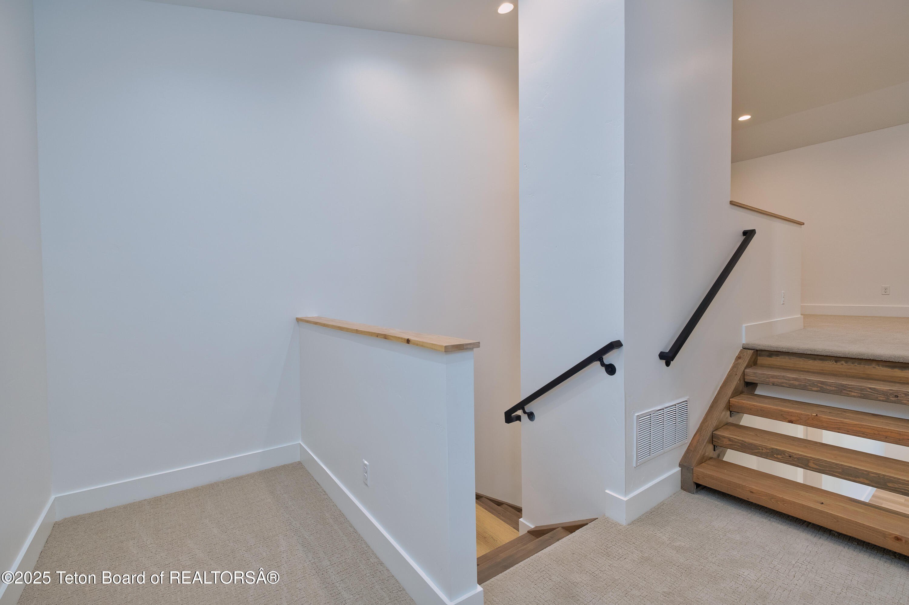 Victor, Idaho, 83455, United States, 4 Bedrooms Bedrooms, ,4 BathroomsBathrooms,Residential,For Sale,1979120