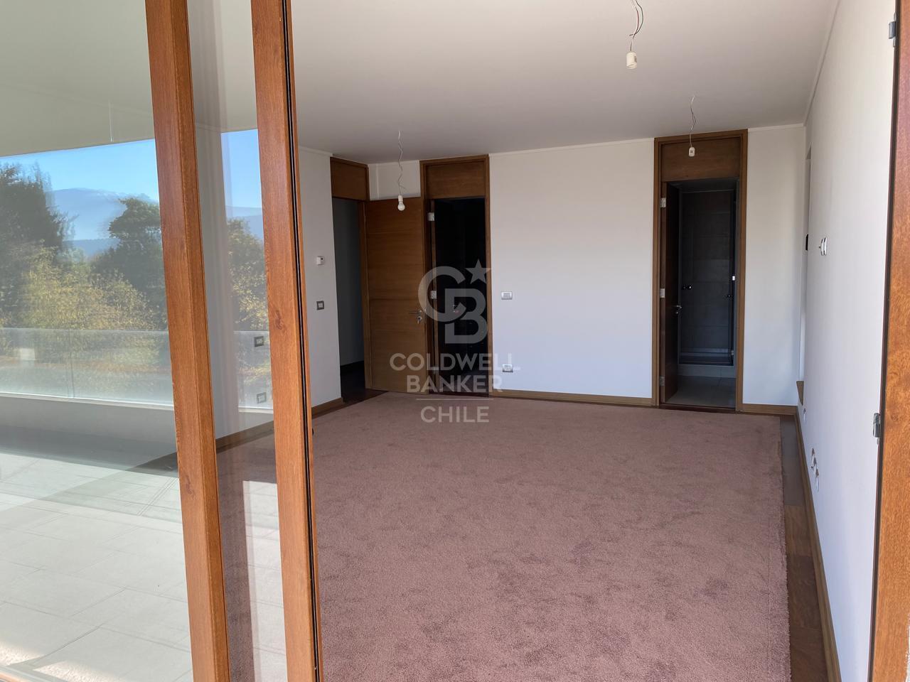 Las Condes, Chile, 4 Bedrooms Bedrooms, ,5 BathroomsBathrooms,Residential,For Sale,1856785