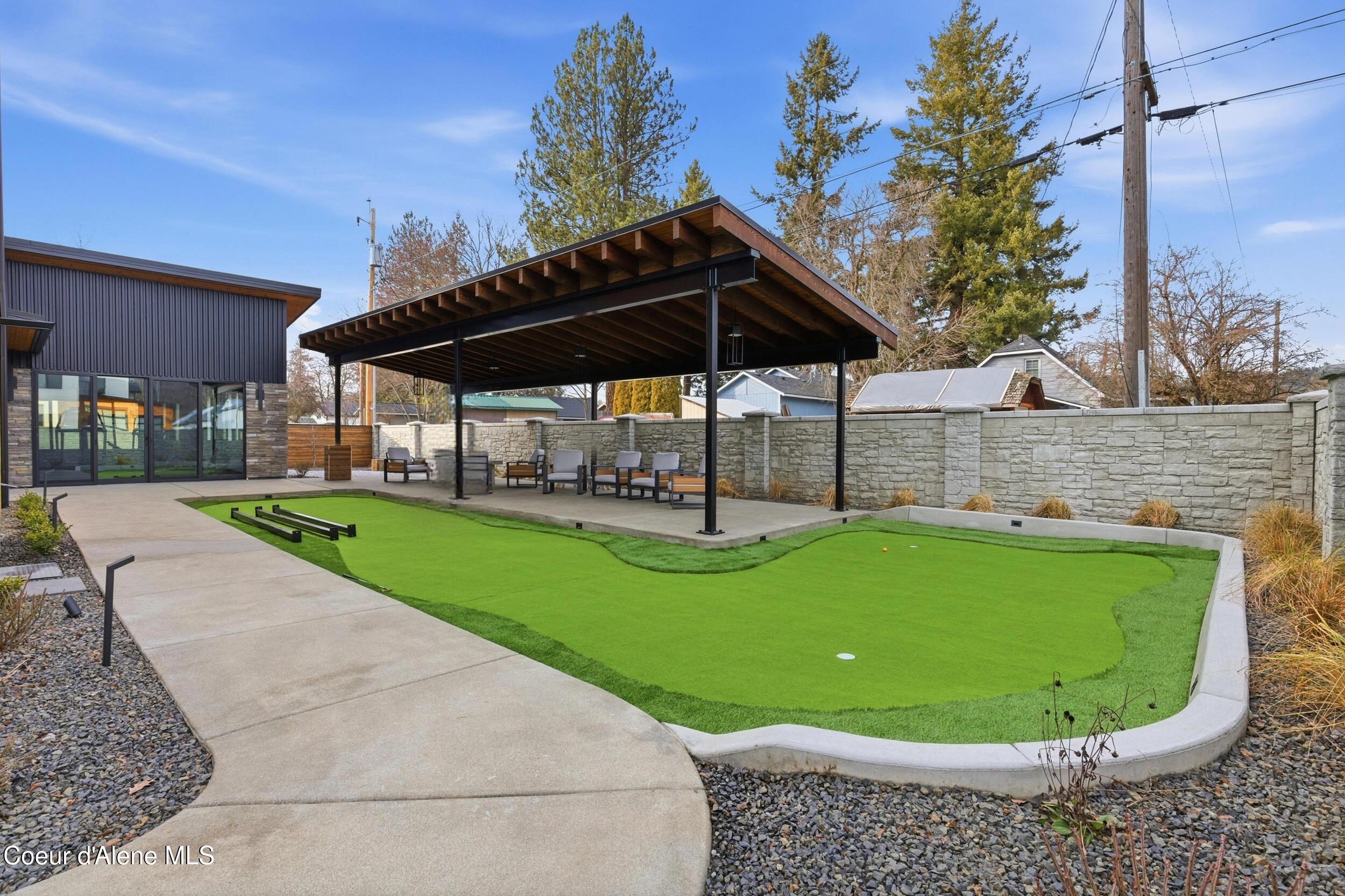 Coeur d'Alene, Idaho, 83814, United States, 3 Bedrooms Bedrooms, ,4 BathroomsBathrooms,Residential,For Sale,2017991