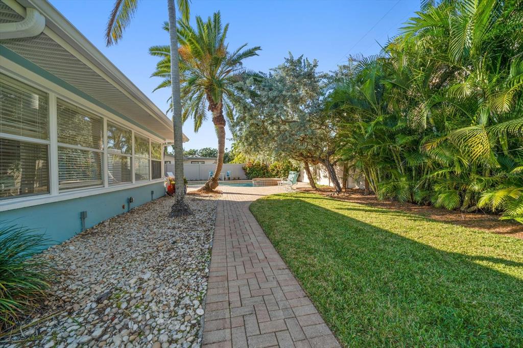 Belleair Beach, Florida, 33786, United States, 3 Bedrooms Bedrooms, ,2 BathroomsBathrooms,Residential,For Sale,1994358