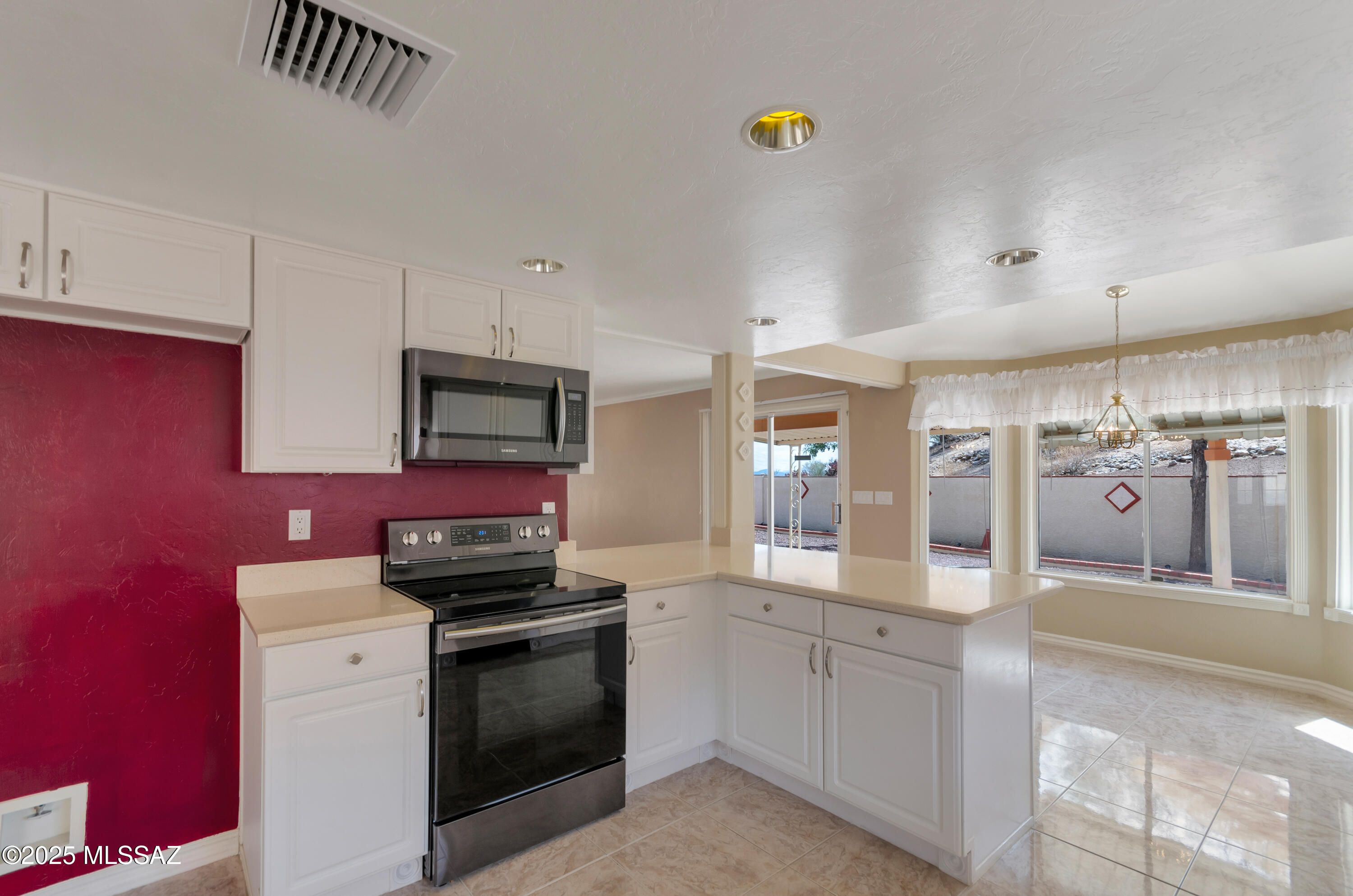 Oro Valley, Arizona, 85737, United States, 4 Bedrooms Bedrooms, ,3 BathroomsBathrooms,Residential,For Sale,1859925