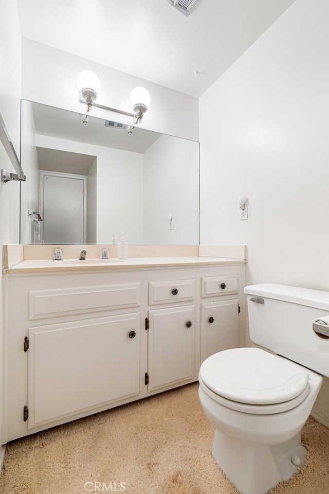 South Gate, California, 90280, United States, 4 Bedrooms Bedrooms, ,3 BathroomsBathrooms,Residential,For Sale,1937143