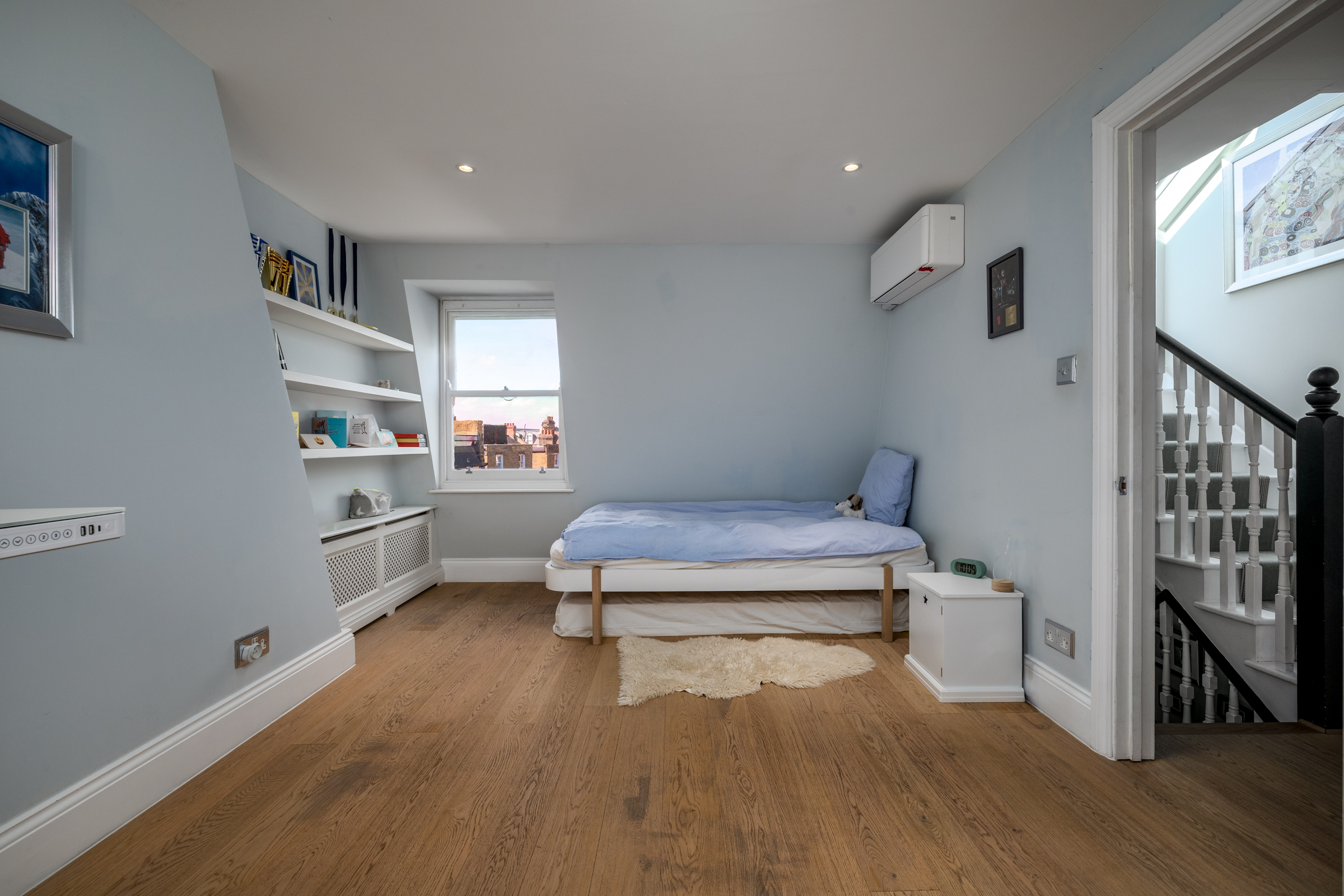  A Characterful Fulham house with a West-facing Garden and Roof Terrace - 物件實景