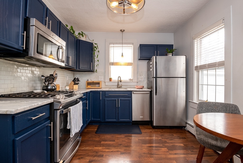 Salem, Massachusetts, 01970, United States, 3 Bedrooms Bedrooms, ,2 BathroomsBathrooms,Residential,For Sale,1990953