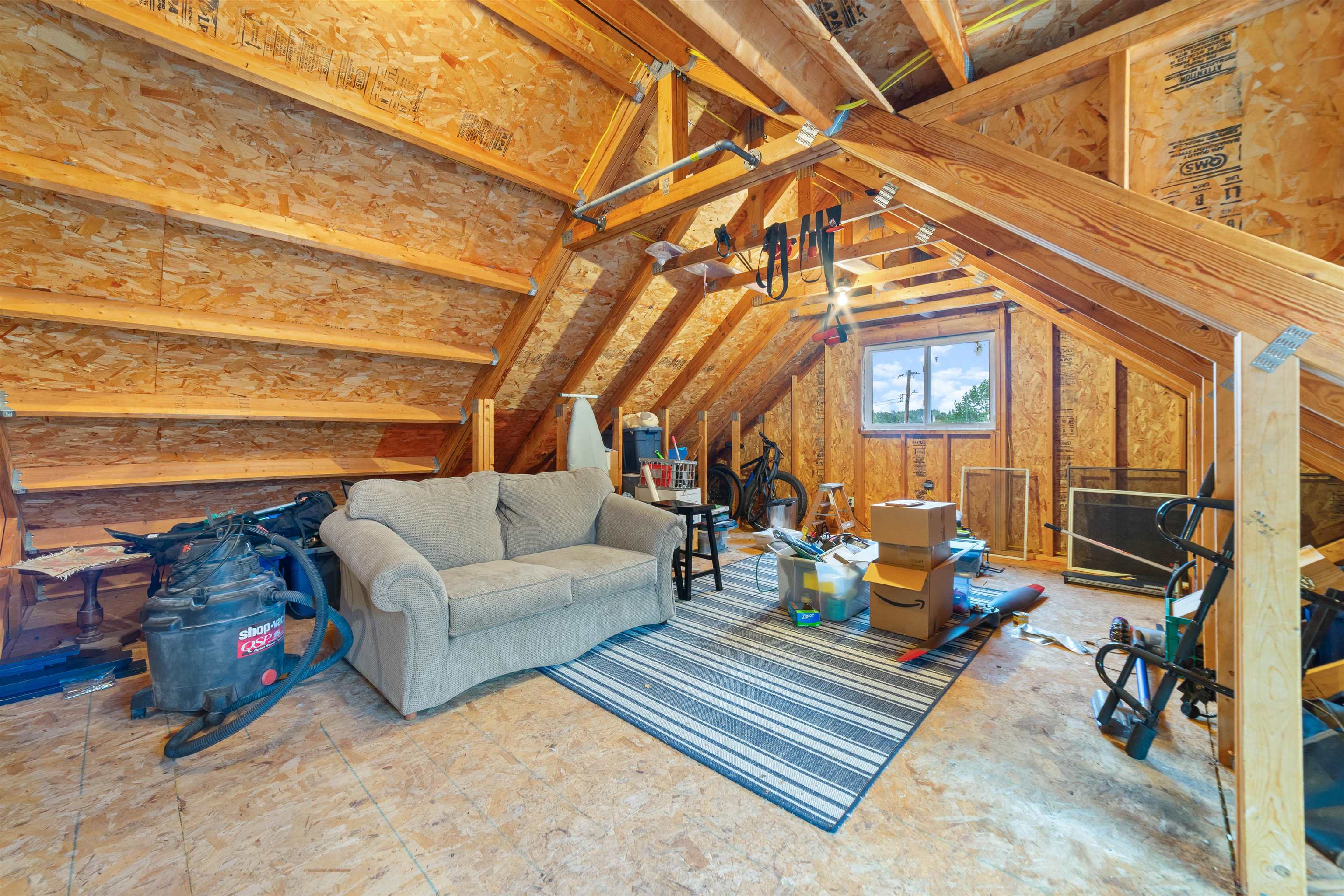 Duluth, Minnesota, 55803, United States, 4 Bedrooms Bedrooms, ,1 BathroomBathrooms,Residential,For Sale,1942593