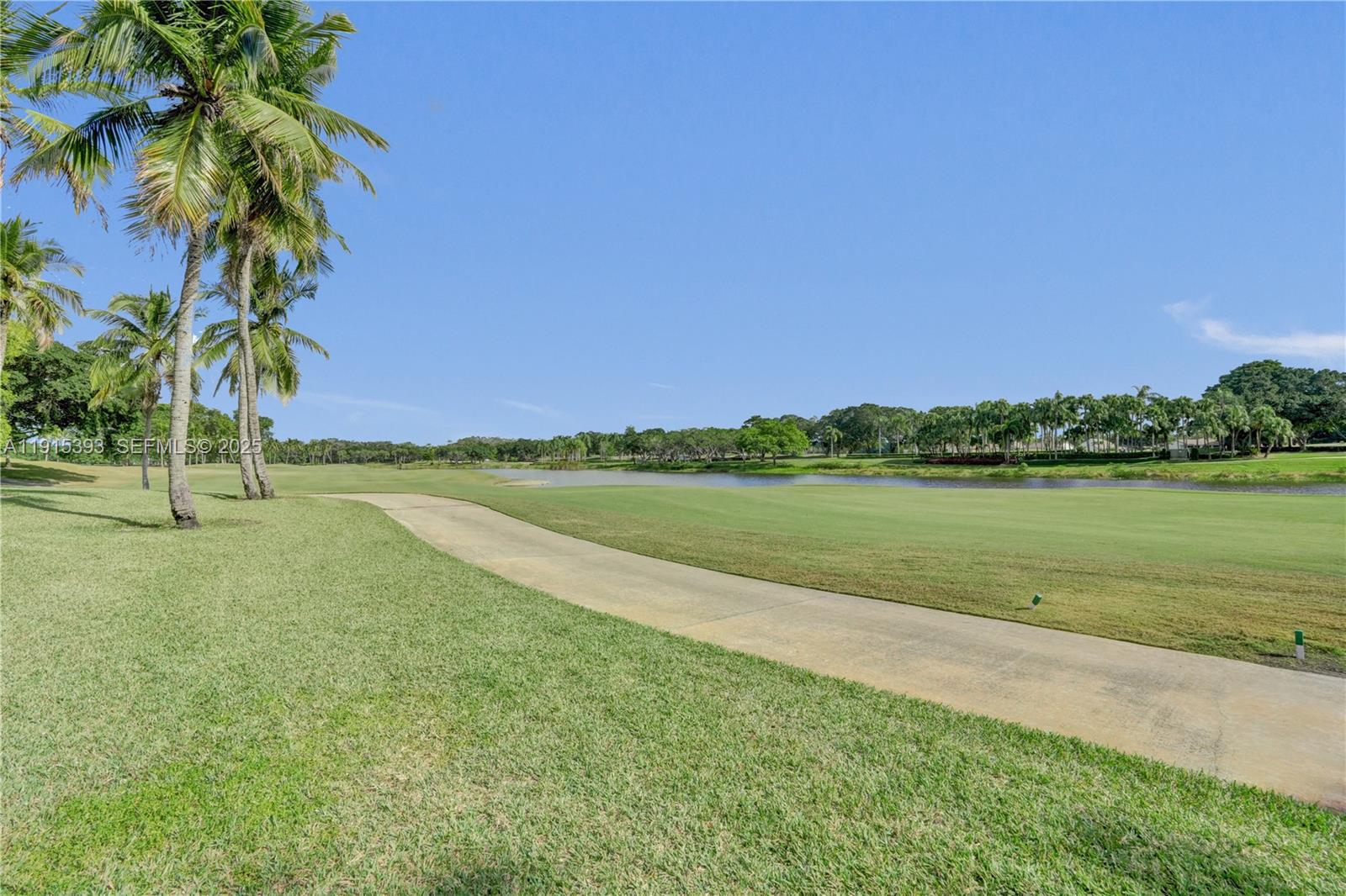 Weston, Florida, 33332, United States, 3 Bedrooms Bedrooms, ,2 BathroomsBathrooms,Residential,For Sale,1998449