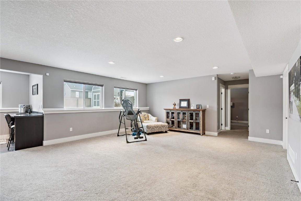 Robins, Iowa, 52328, United States, 4 Bedrooms Bedrooms, ,3 BathroomsBathrooms,Residential,For Sale,2006162