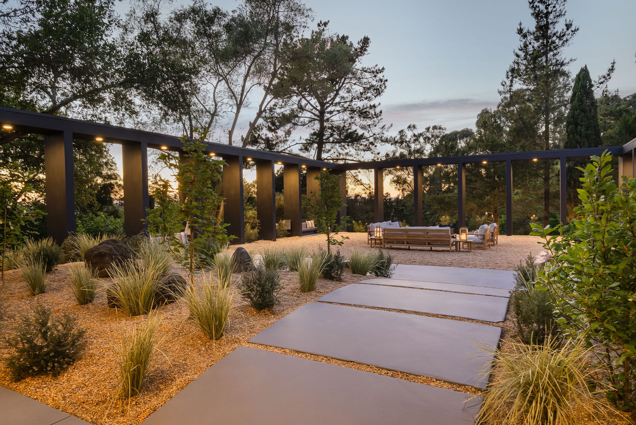  5645 Bacon Road - 物件實景