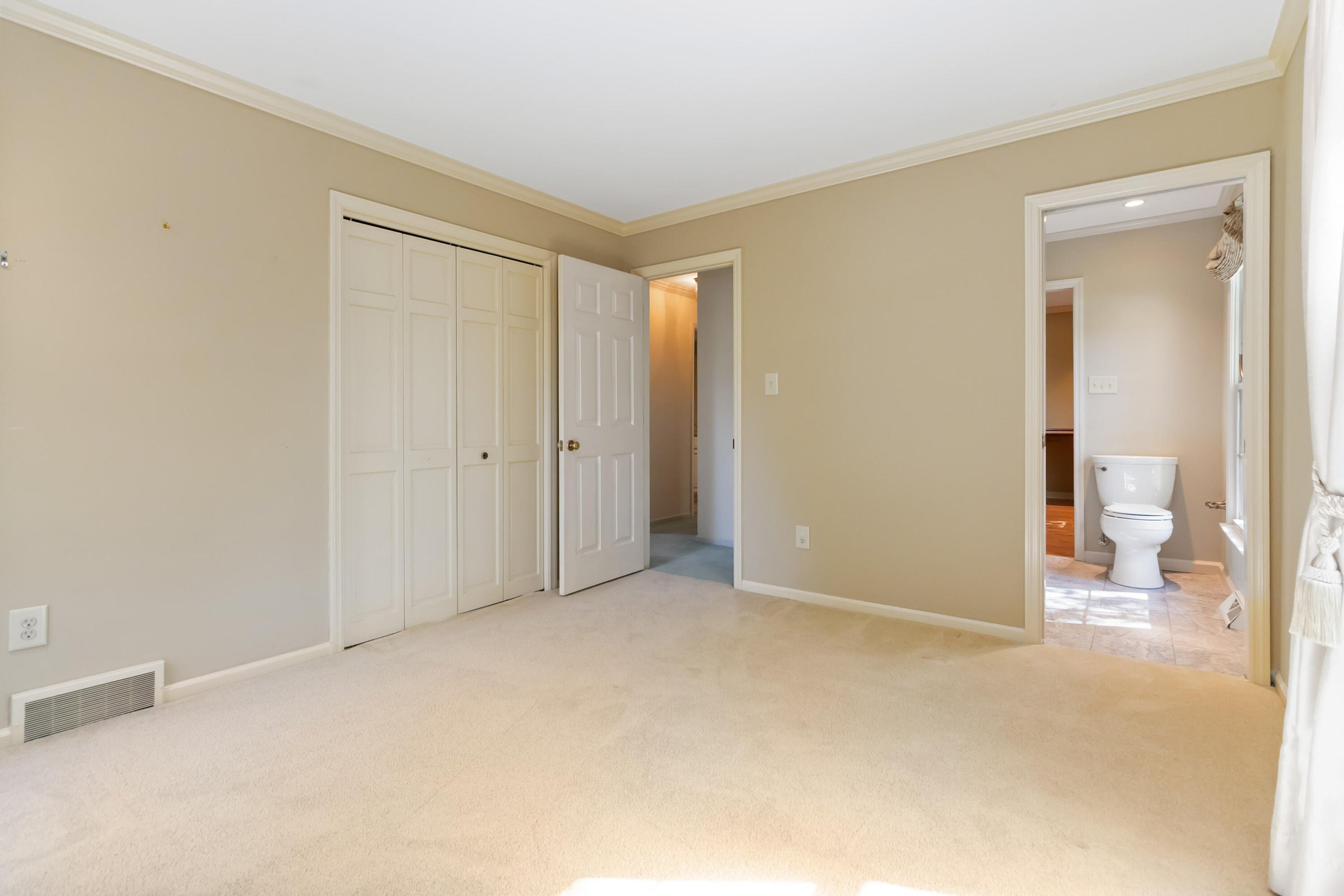 Richmond, Kentucky, 40475, United States, 4 Bedrooms Bedrooms, ,3 BathroomsBathrooms,Residential,For Sale,1977250