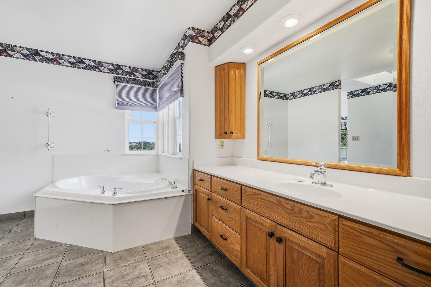 Valley Springs, California, 95252, United States, 3 Bedrooms Bedrooms, ,3 BathroomsBathrooms,Residential,For Sale,1983340