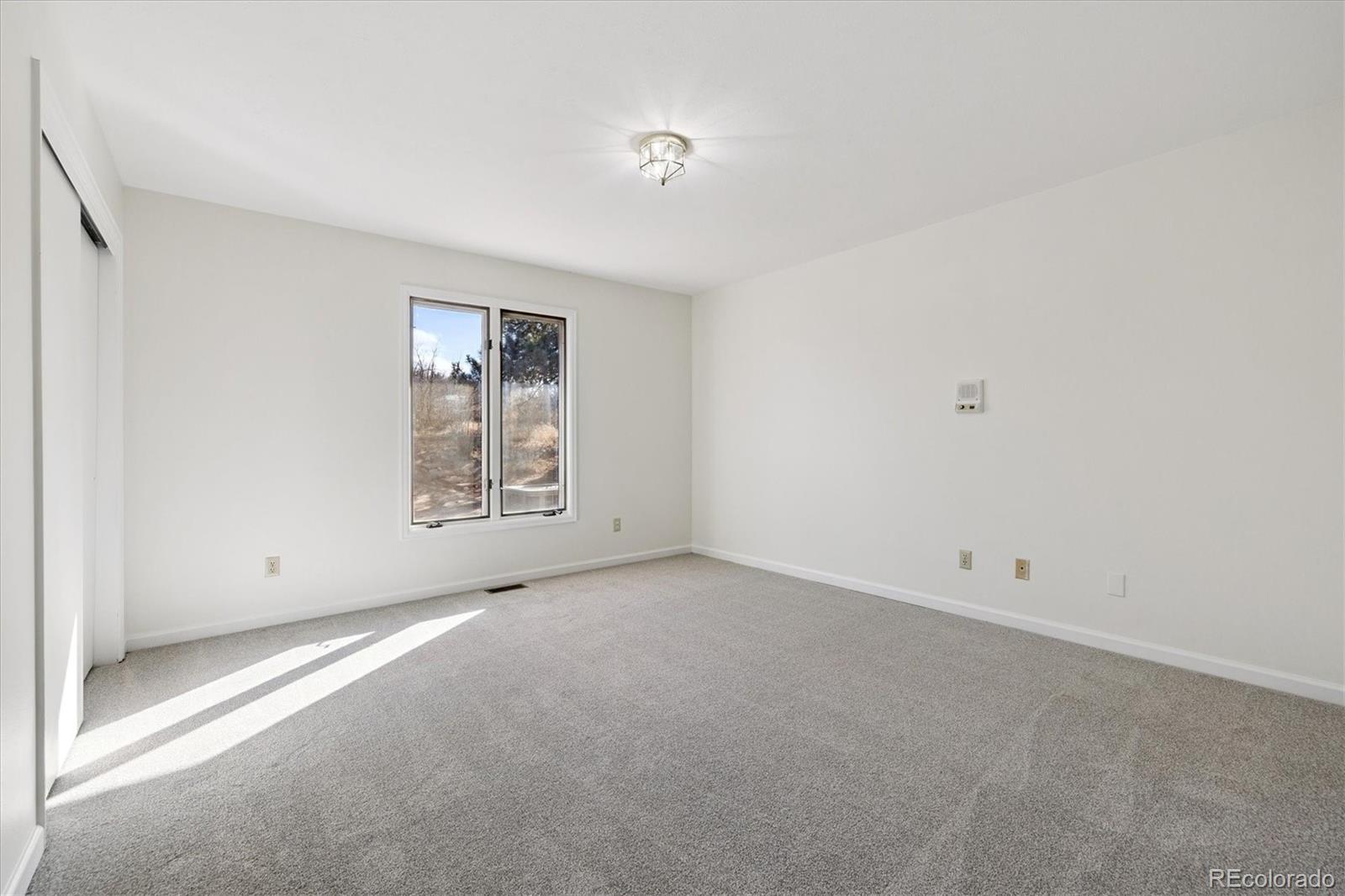 Sedalia, Colorado, 80135, United States, 4 Bedrooms Bedrooms, ,2 BathroomsBathrooms,Residential,For Sale,1998978