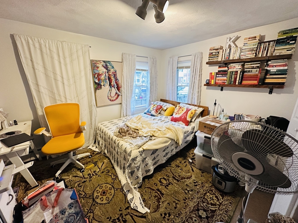Cambridge, Massachusetts, 02141, United States, 5 Bedrooms Bedrooms, ,3 BathroomsBathrooms,Residential,For Sale,1752513