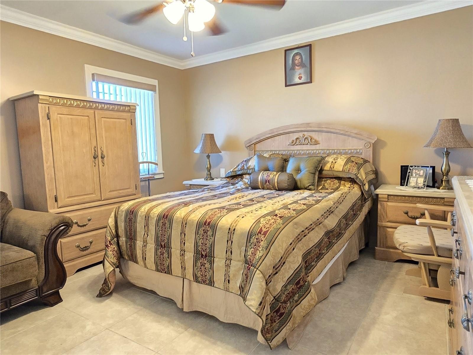 CLEARWATER, Florida, 33765, United States, 5 Bedrooms Bedrooms, ,3 BathroomsBathrooms,Residential,For Sale,2006178