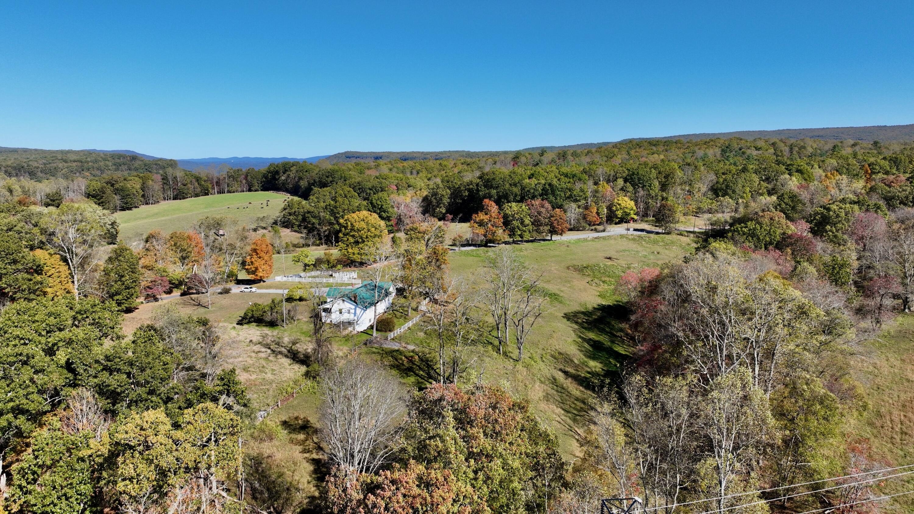 5557 Flat Mountain Rd, Alderson, West Virginia, 24910, United States, 3 Bedrooms Bedrooms, ,4 BathroomsBathrooms,Residential,For Sale,5557 Flat Mountain Rd,1644446