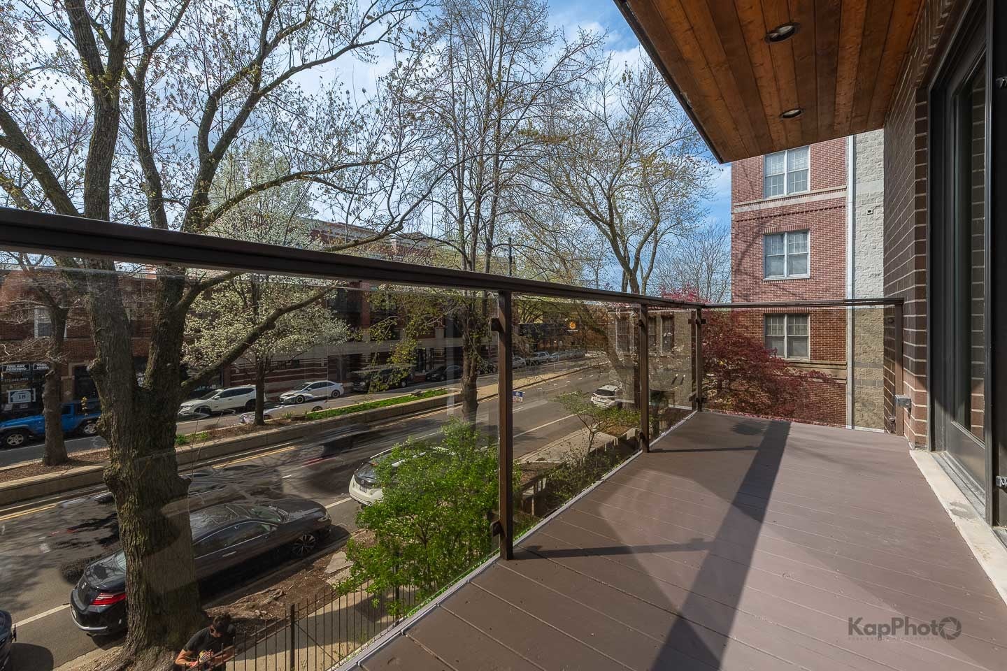 Chicago, Illinois, 60613, United States, 3 Bedrooms Bedrooms, ,2 BathroomsBathrooms,Residential,For Sale,2048399