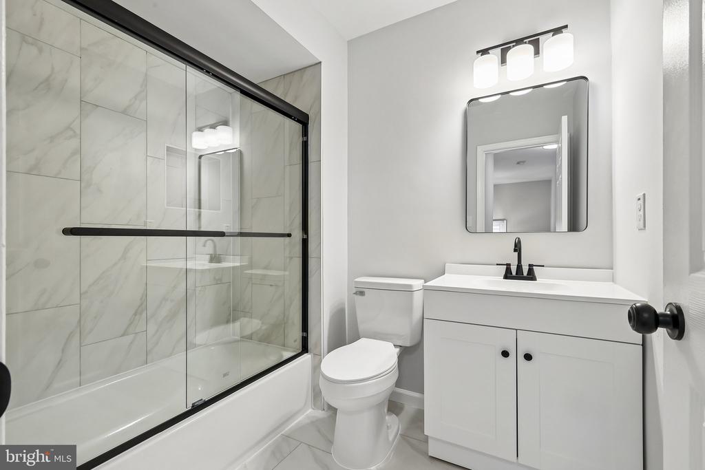 Springfield, Virginia, 22153, United States, 4 Bedrooms Bedrooms, ,4 BathroomsBathrooms,Residential,For Sale,2049450