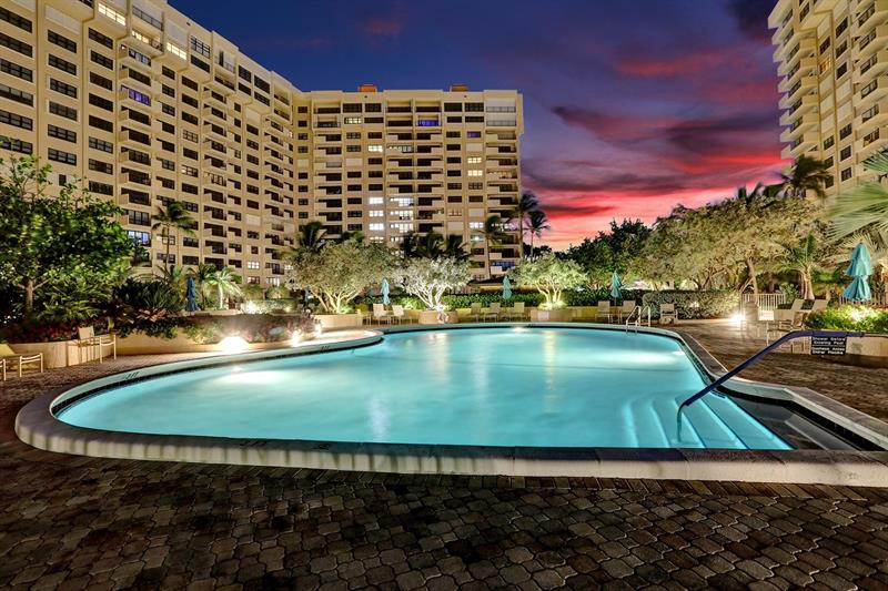 Lauderdale By The Sea, Florida, 33308, United States, 2 Bedrooms Bedrooms, ,2 BathroomsBathrooms,Residential,For Sale,1898422