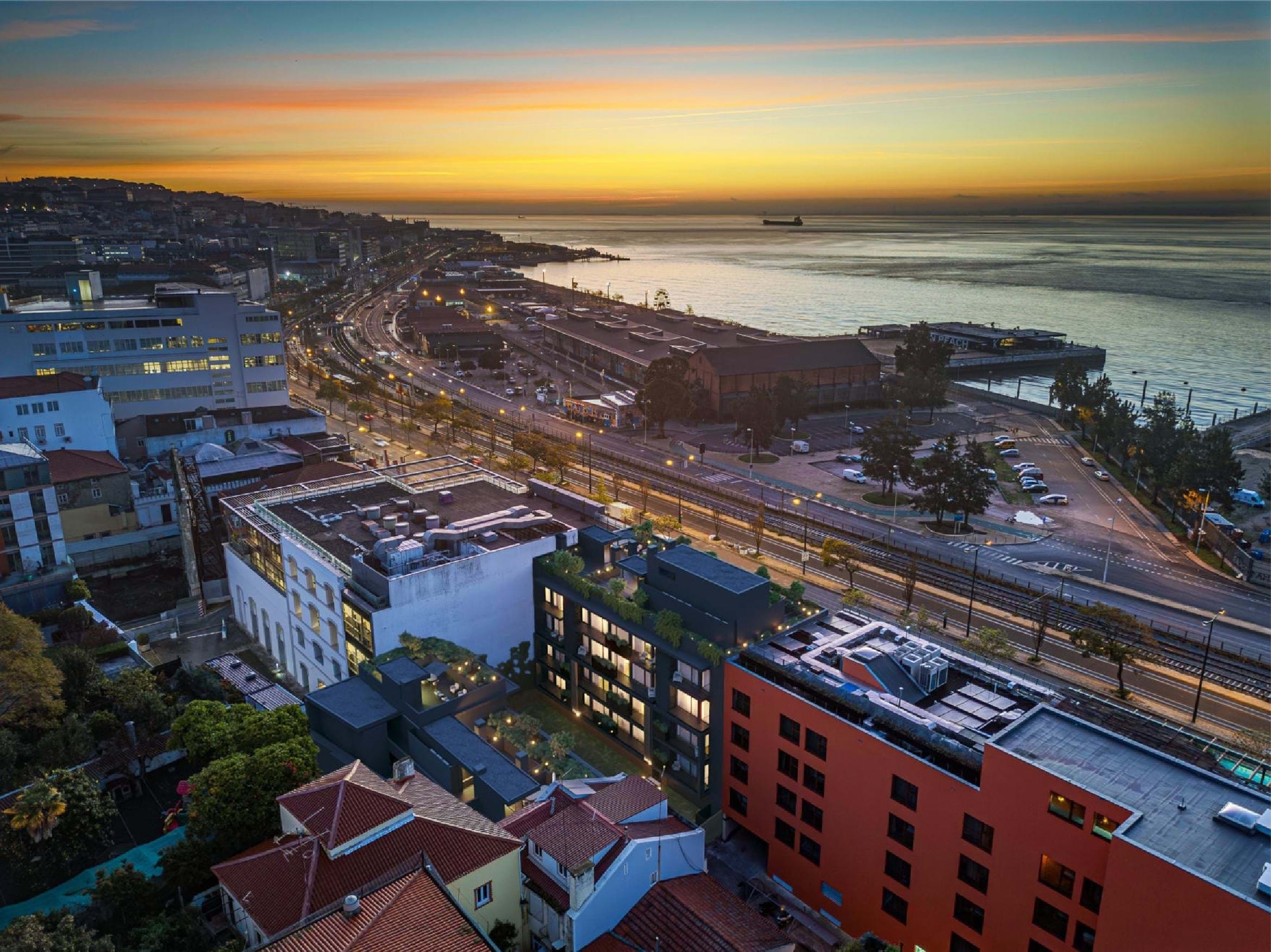 Lisboa, Lisbon, 1200-109, PT, 2 Bedrooms Bedrooms, ,3 BathroomsBathrooms,Residential,For Sale,1838938