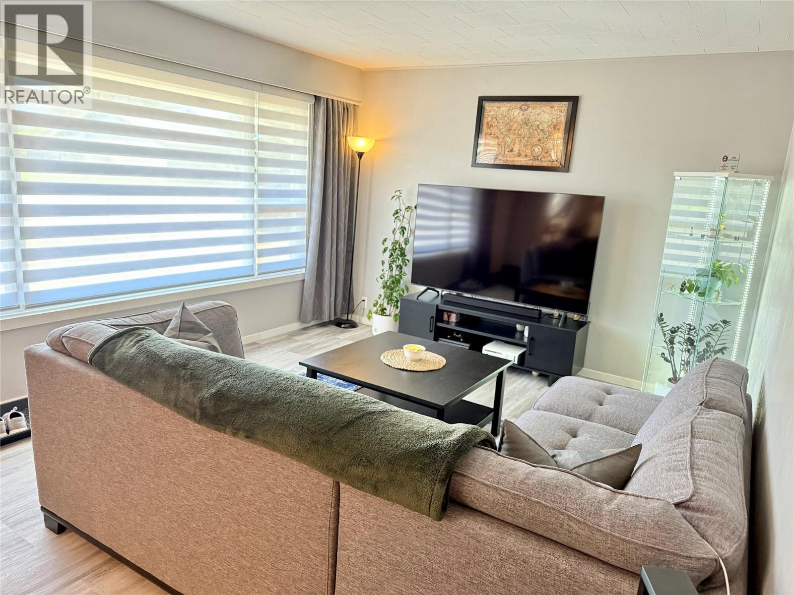 GRAND FORKS, British Columbia, V0H 1H2, CA, 4 Bedrooms Bedrooms, ,1 BathroomBathrooms,Residential,For Sale,1918245